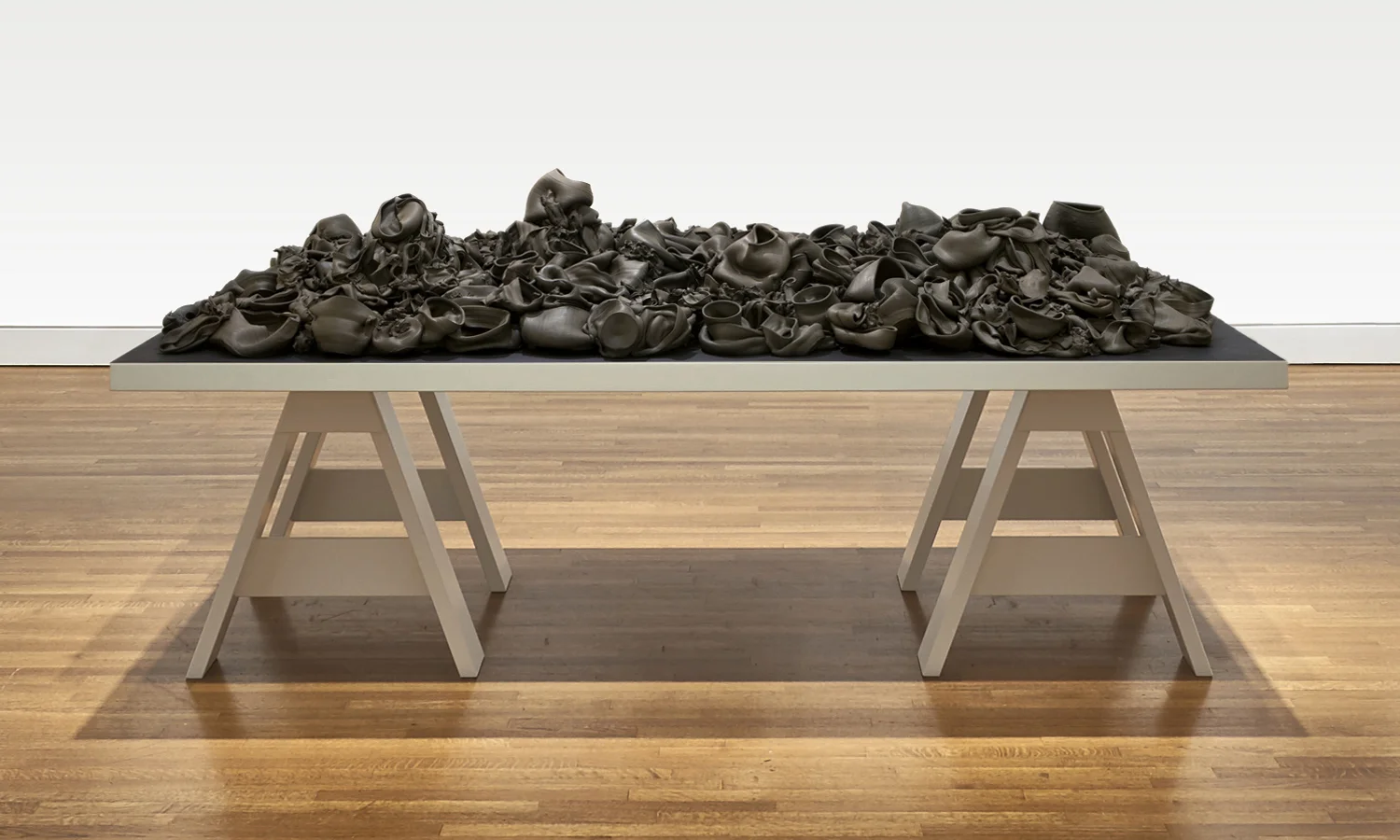 That, There, It (2015) ceramic; 4' x 8' x 1.5' National Gallery of Canada, Ottawa / Musée des beaux-arts du Canada, Ottawa Photo: NGC /MBAC