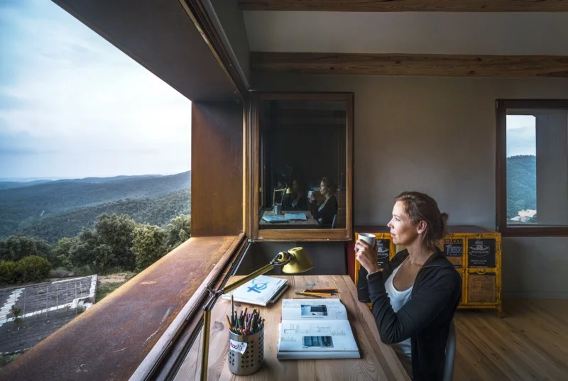 Studio. Girona, Spain. Architecture and landscape design by Co Govers and Joana Ramalhete for Zest Architecture. Photography by Jesús Granada. From the book Your Creative Haven by Donald M. Rattner (Skyhorse Publishing, 2019).