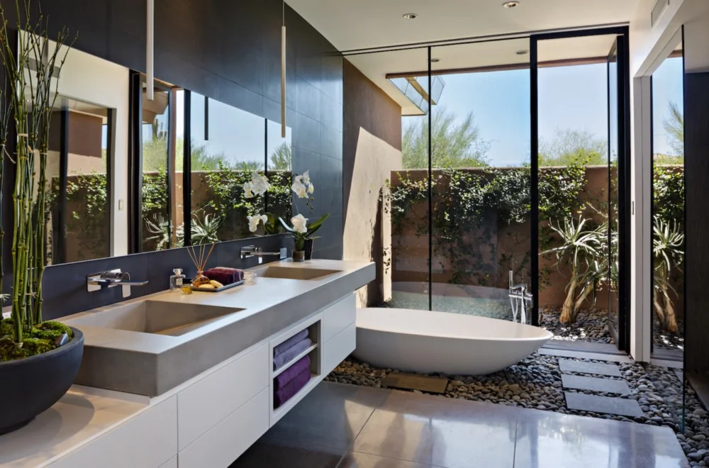 Master bath. Scottsdale, Arizona. Architecture and interior design by Tate Studio Architects. Landscape design by Desert Foothills Landscape. Photography by Thompson Photographic. From the book Your Creative Haven by Donald M. Rattner (Skyhorse Publishing, 2019).