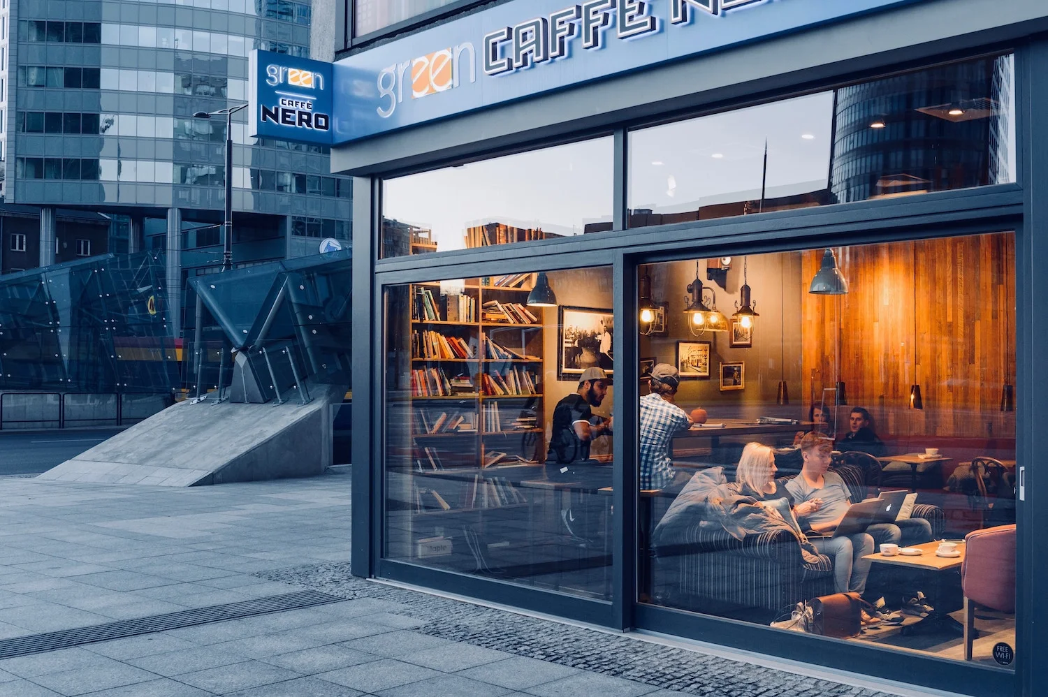 Coffee shop. Warsaw, Poland. Photography by Jacek Dylag. From the book Your Creative Haven by Donald M. Rattner (2019).