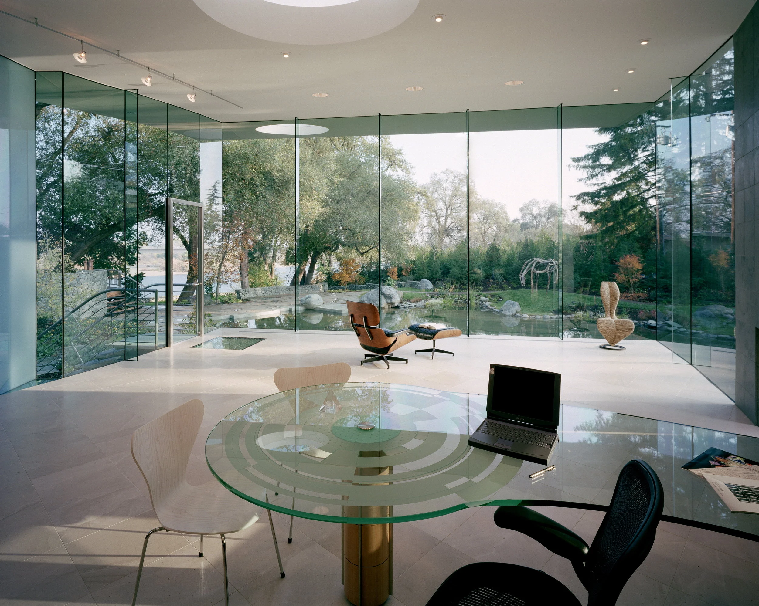 Living room. Carmichael, California. Architecture and interior design by Mark Dziewulski Architect. Photography by Keith Cronin. From the book Your Creative Haven (2019) by Donald M. Rattner.