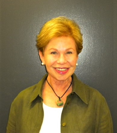 Suzanne headshot.jpg