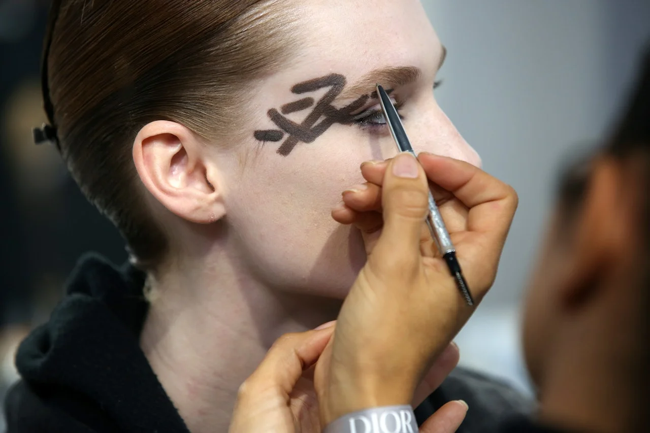 The Zoe Report: Dior's Spring/Summer 2019 Beauty Look Was Majorly Unexpected