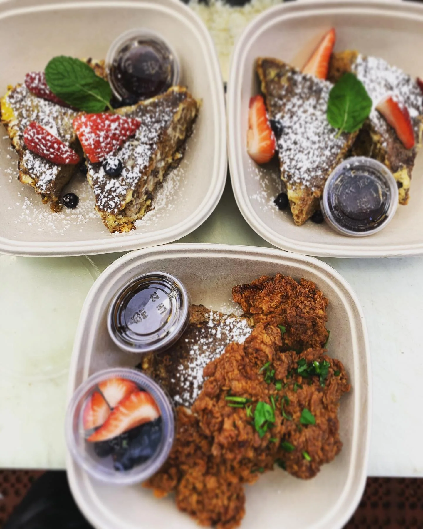 Ohhhhh Yeah! Happy weekend ... 

.... Yes that&rsquo;s is indeed Fried Chicken on that French Toast! Ordering Link in Bio 

#homemadebread #baker #frenchtoast #friedchicken #chicaoakland #foodporn #oaklandfoodie #oaklandfood