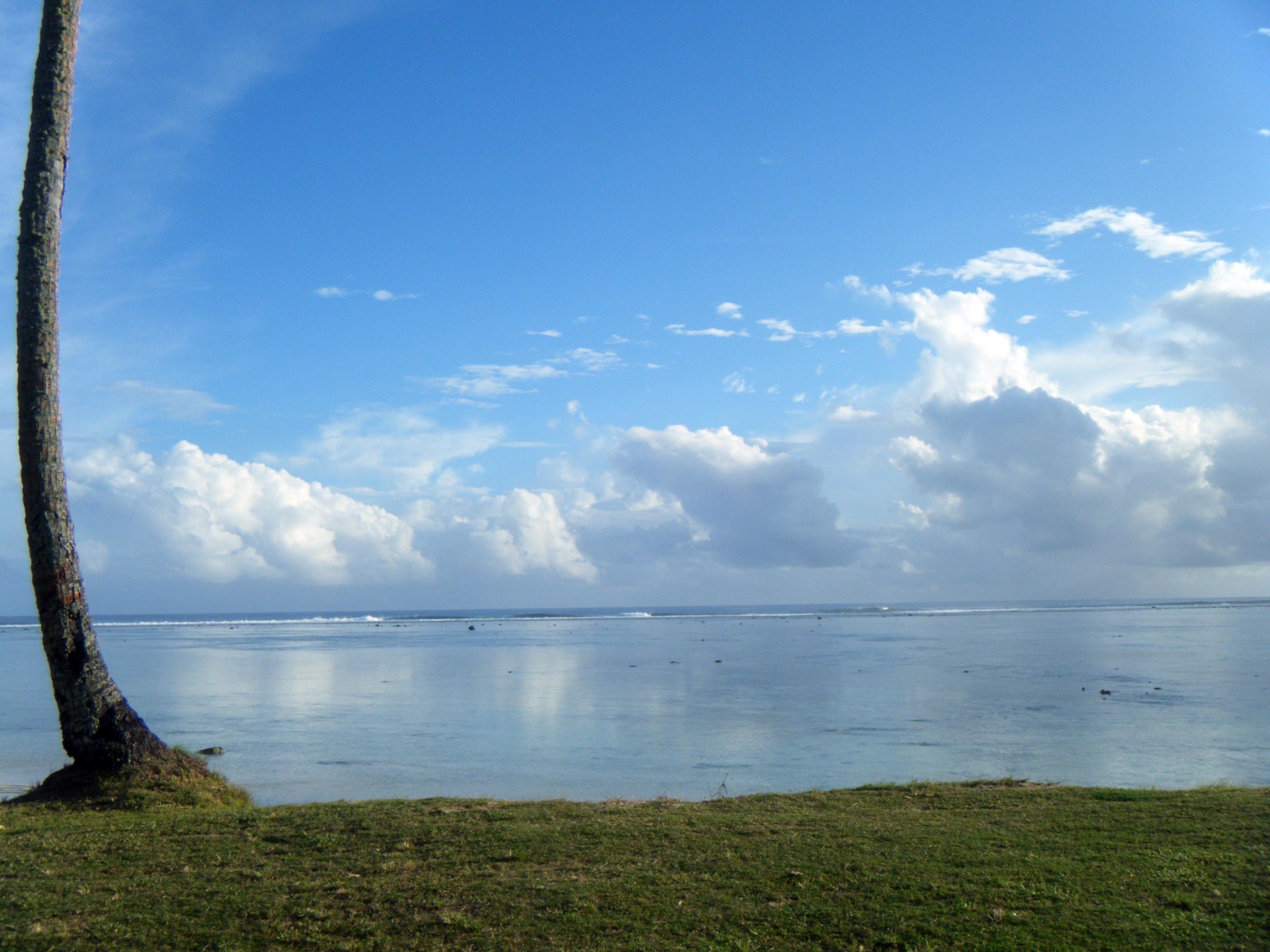 Rarotonga lagoon.jpg