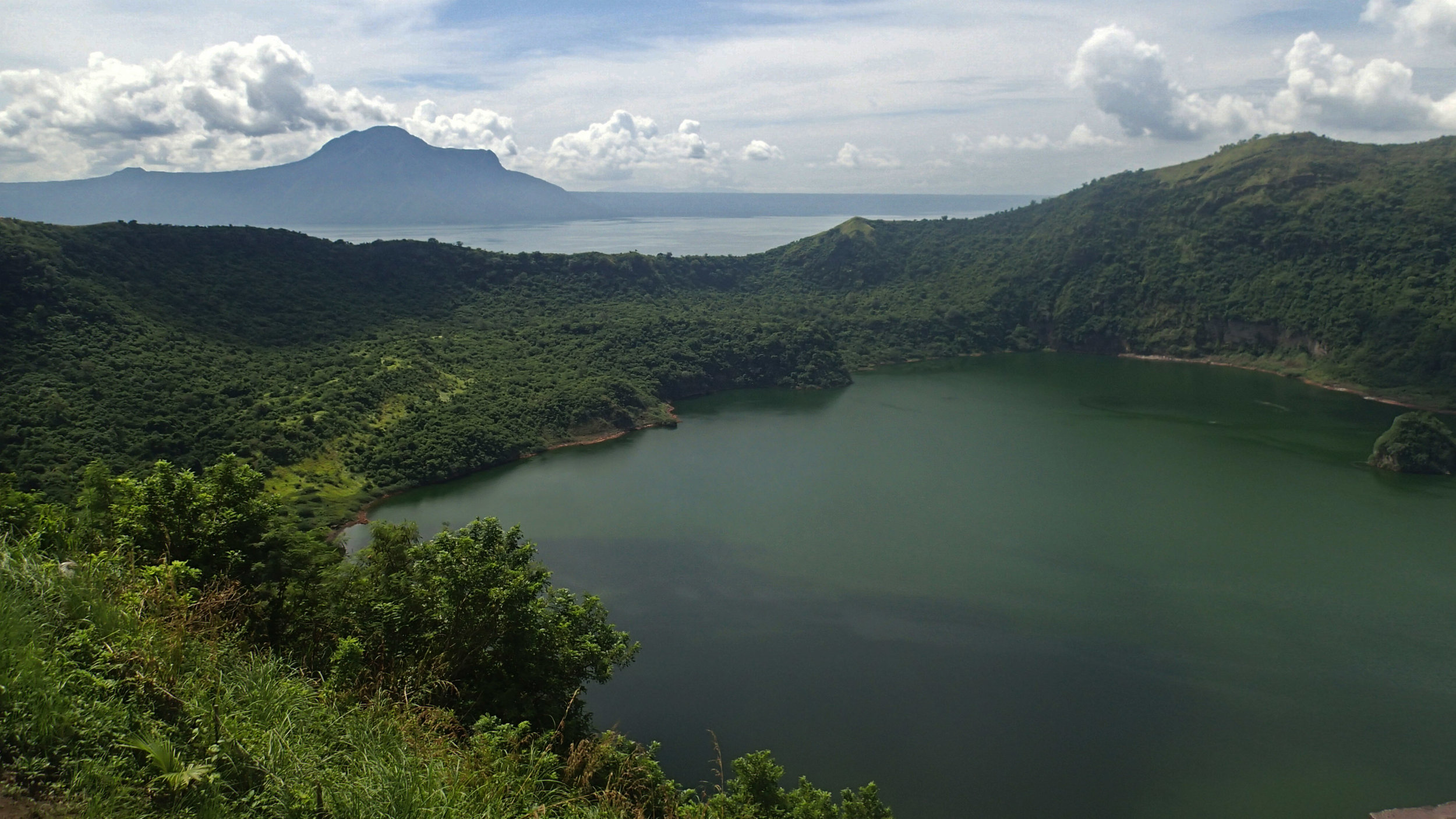 good volcano lake shot.jpg