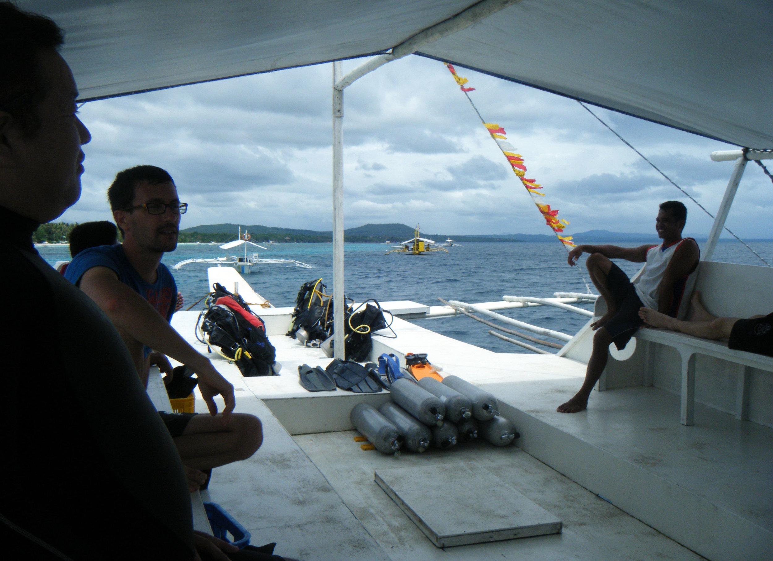 chillin on the dive boat.jpg