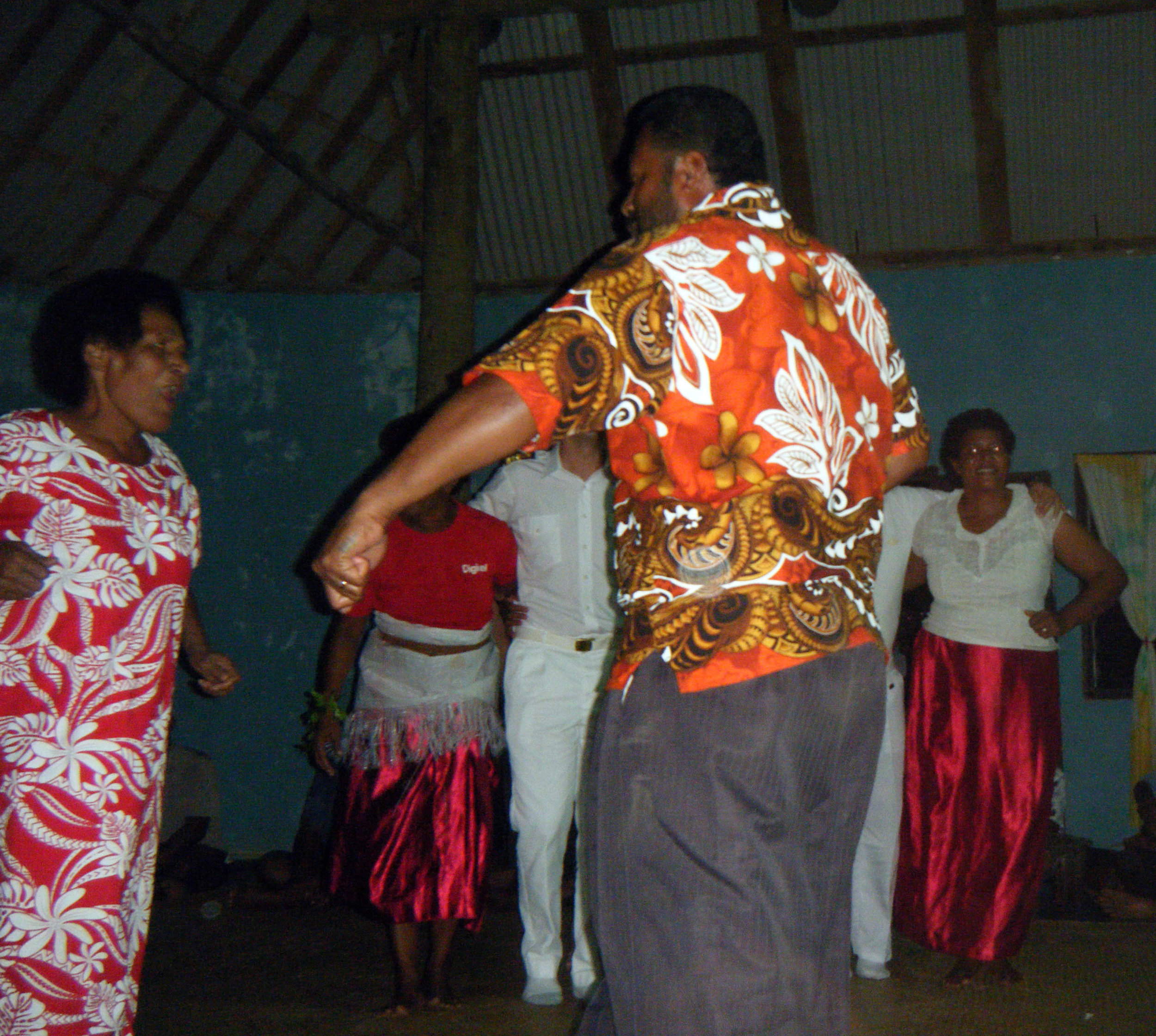 Fijian dancing.jpg