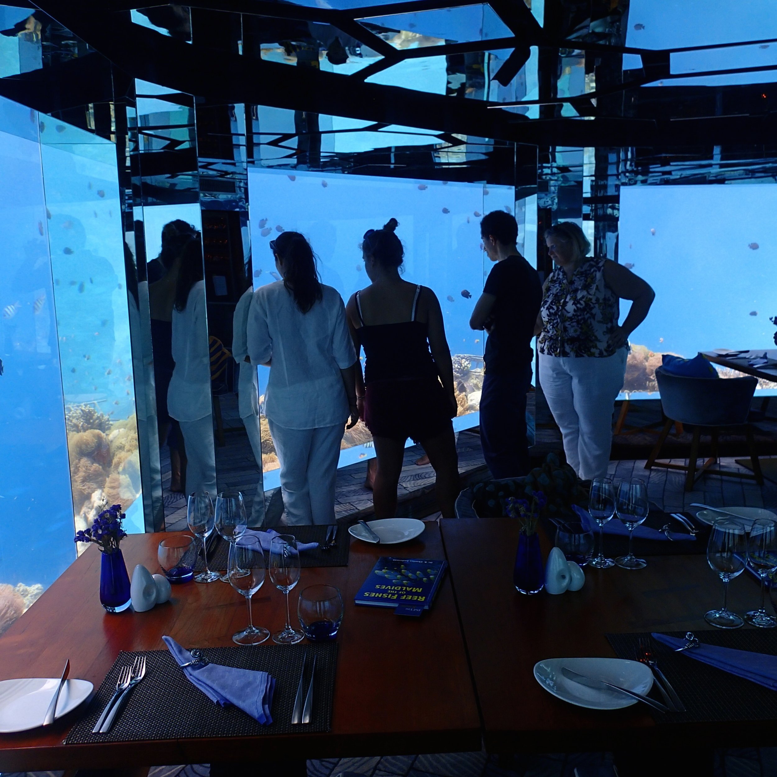 underwater restaurant.jpg