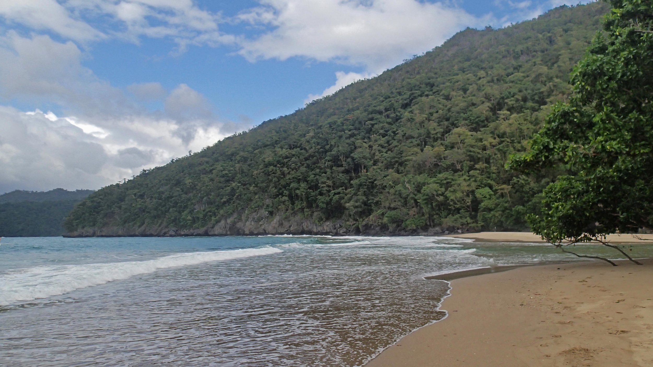 beach near underground river.jpg