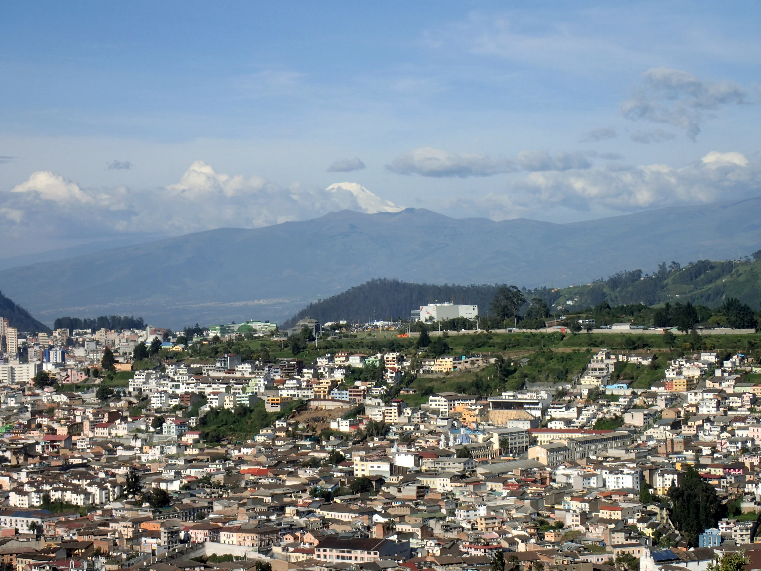 Cayambe from Panecillo.jpg