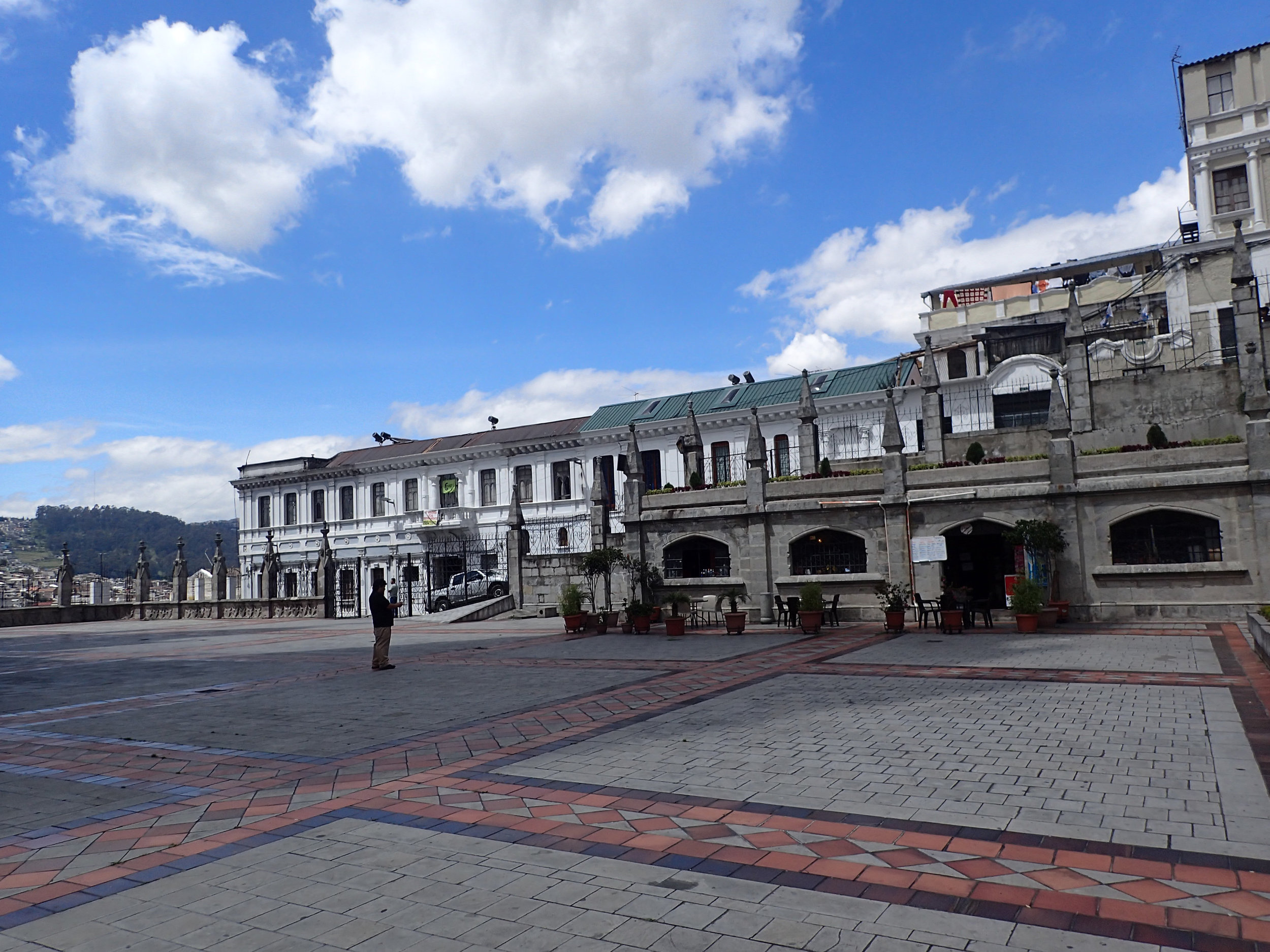 plaza around basilica.jpg