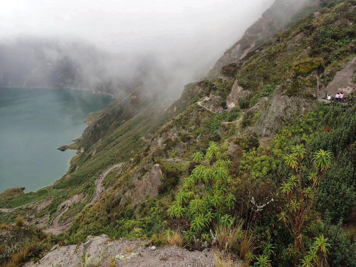 Laguna de Quilotoa.jpg