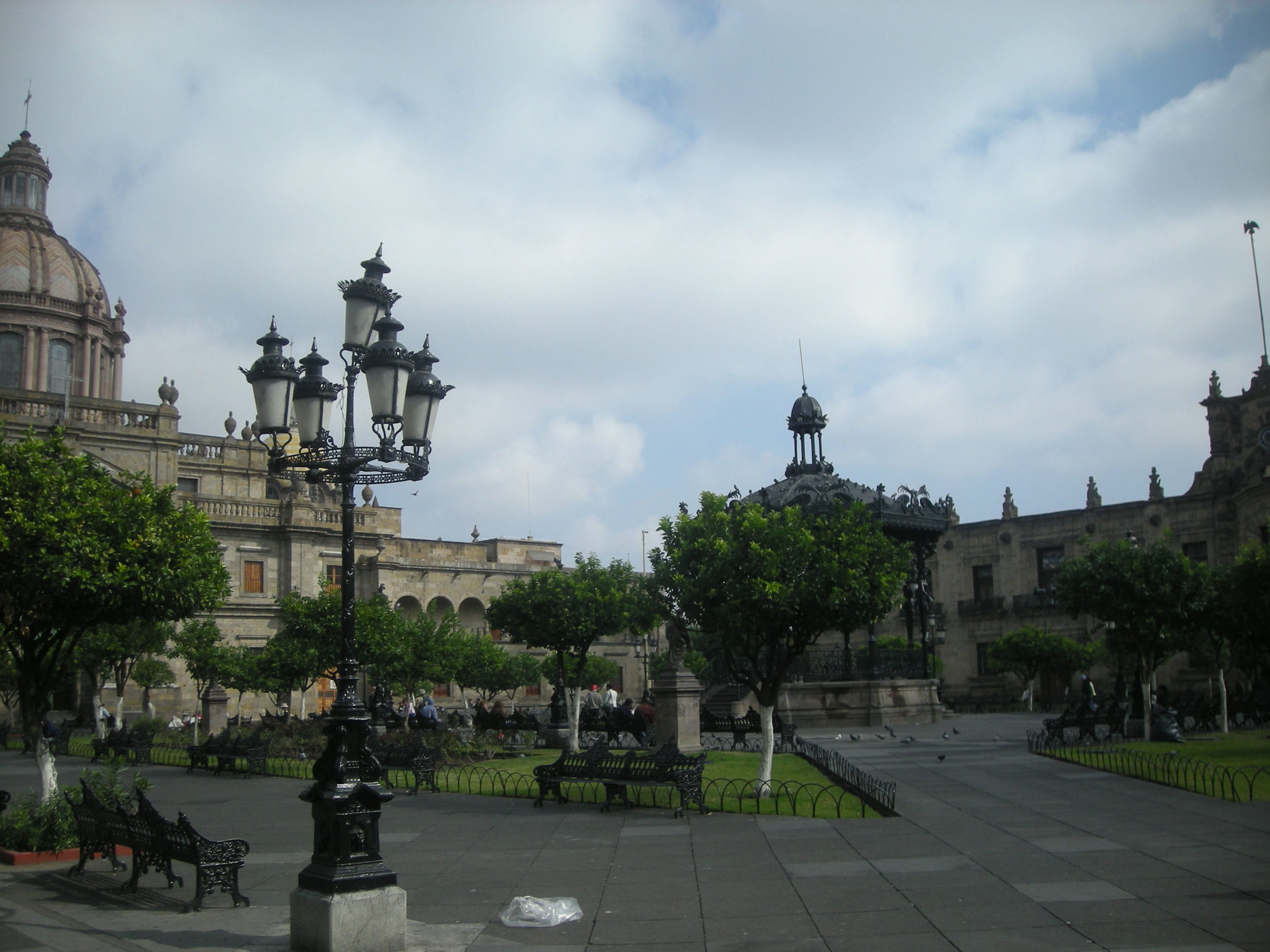 Guadalajara plaza.jpg