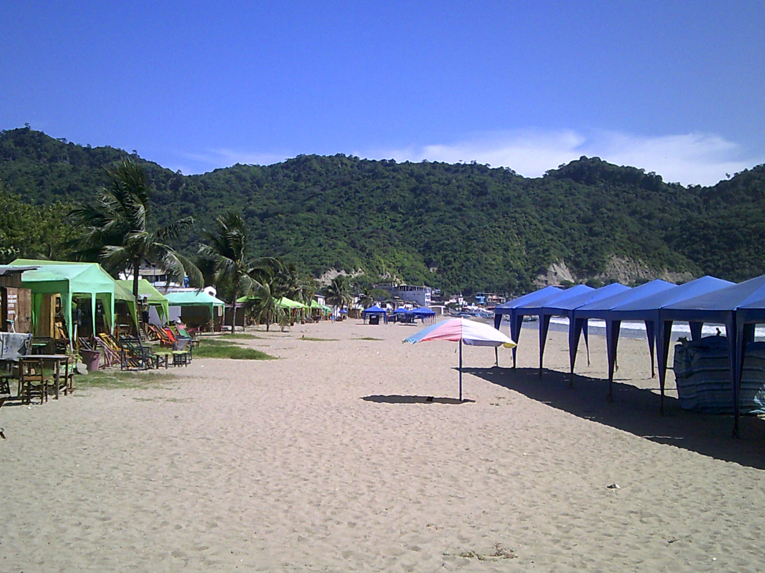 Puerto Lopez beach.jpg