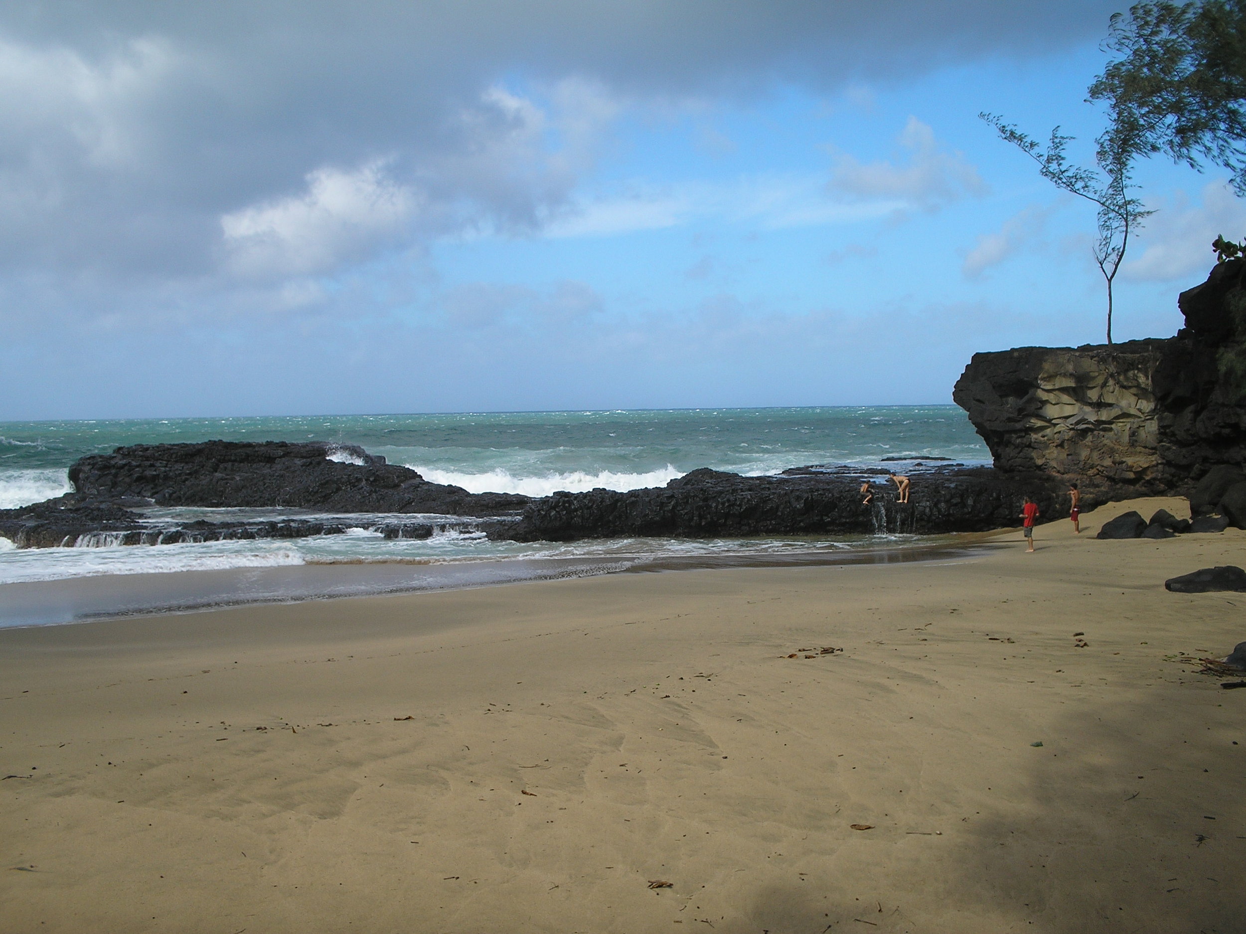 lumahai beach 2.jpg