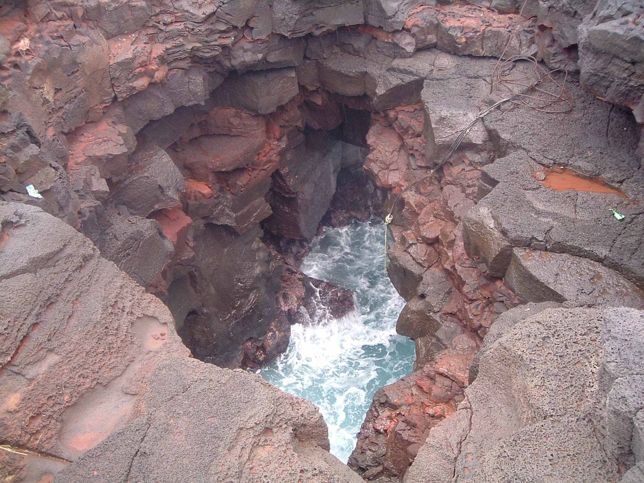 south point blowhole.JPG