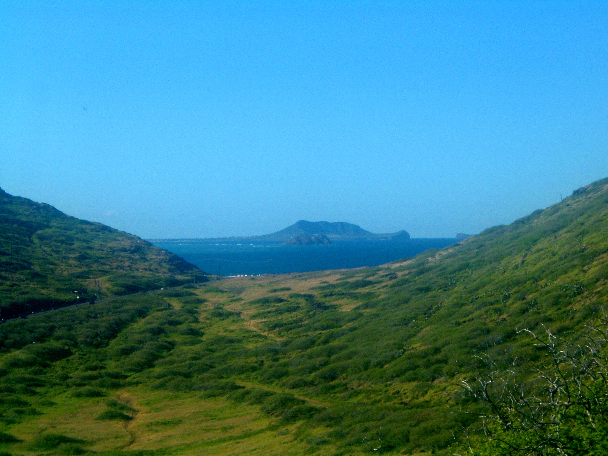 rabbit island from makapuu.JPG
