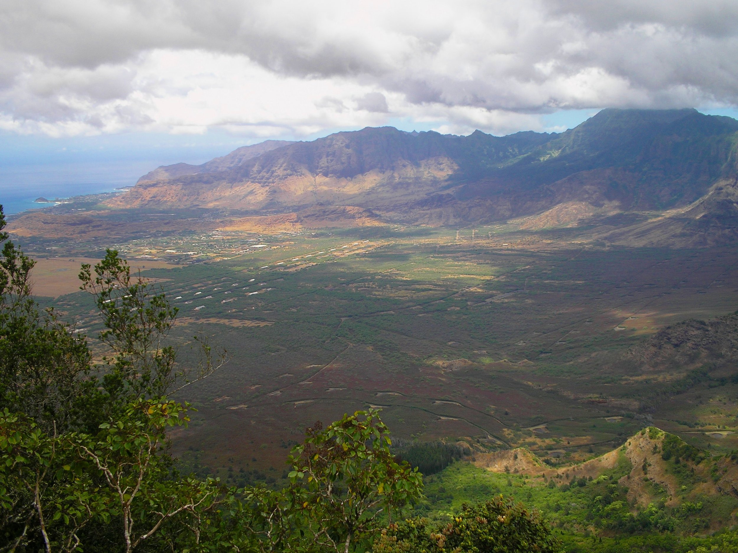 lualualei and waianae valleys.jpg