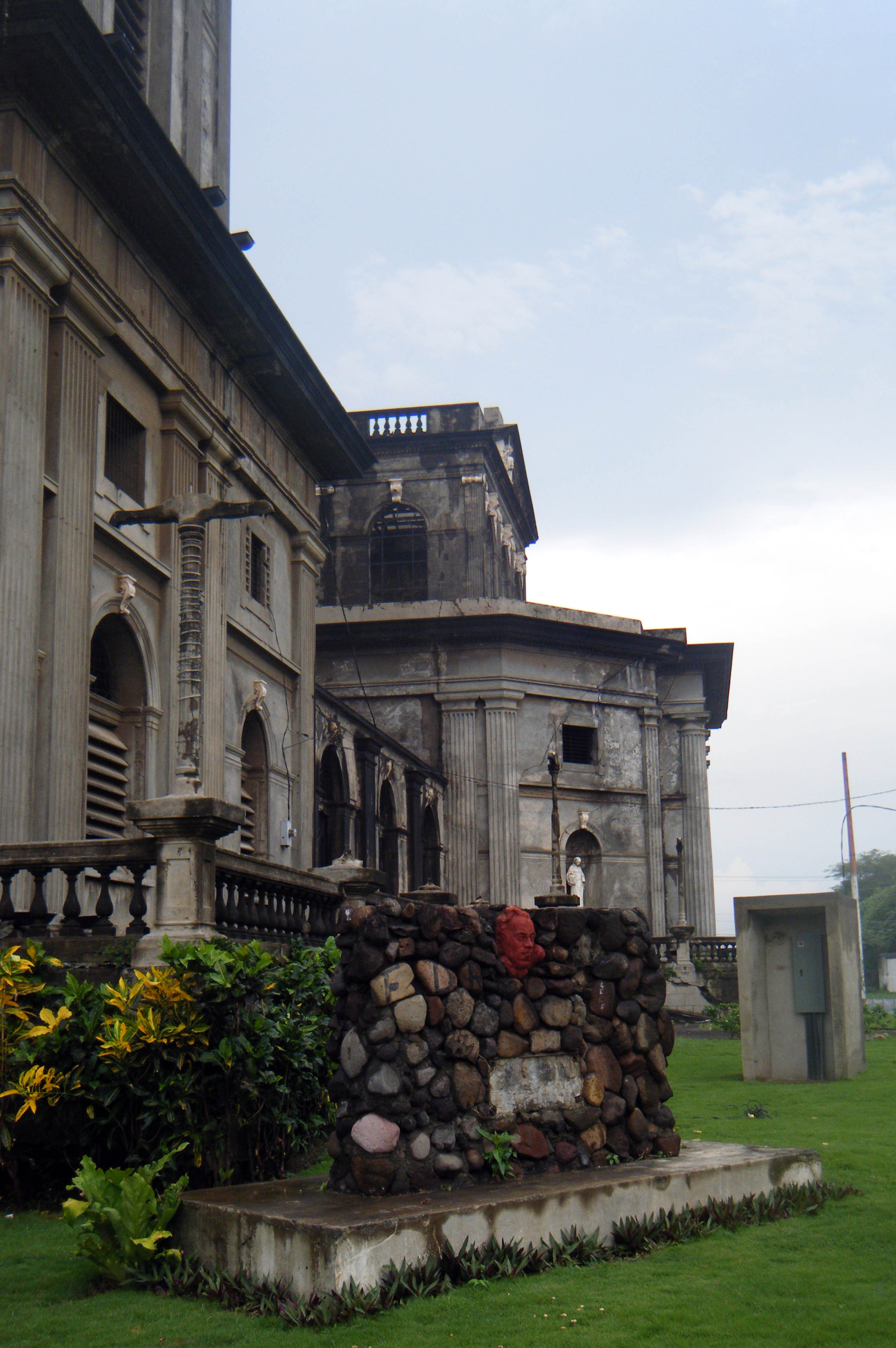 catedral from the side.jpg
