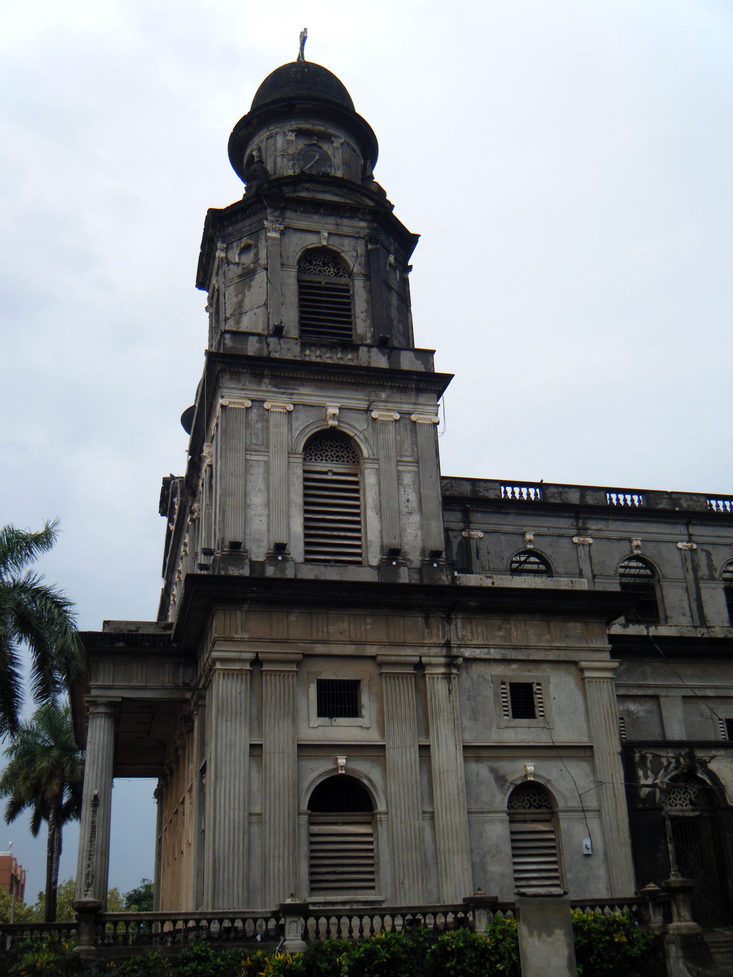 Old Cathedral of Managua.jpg
