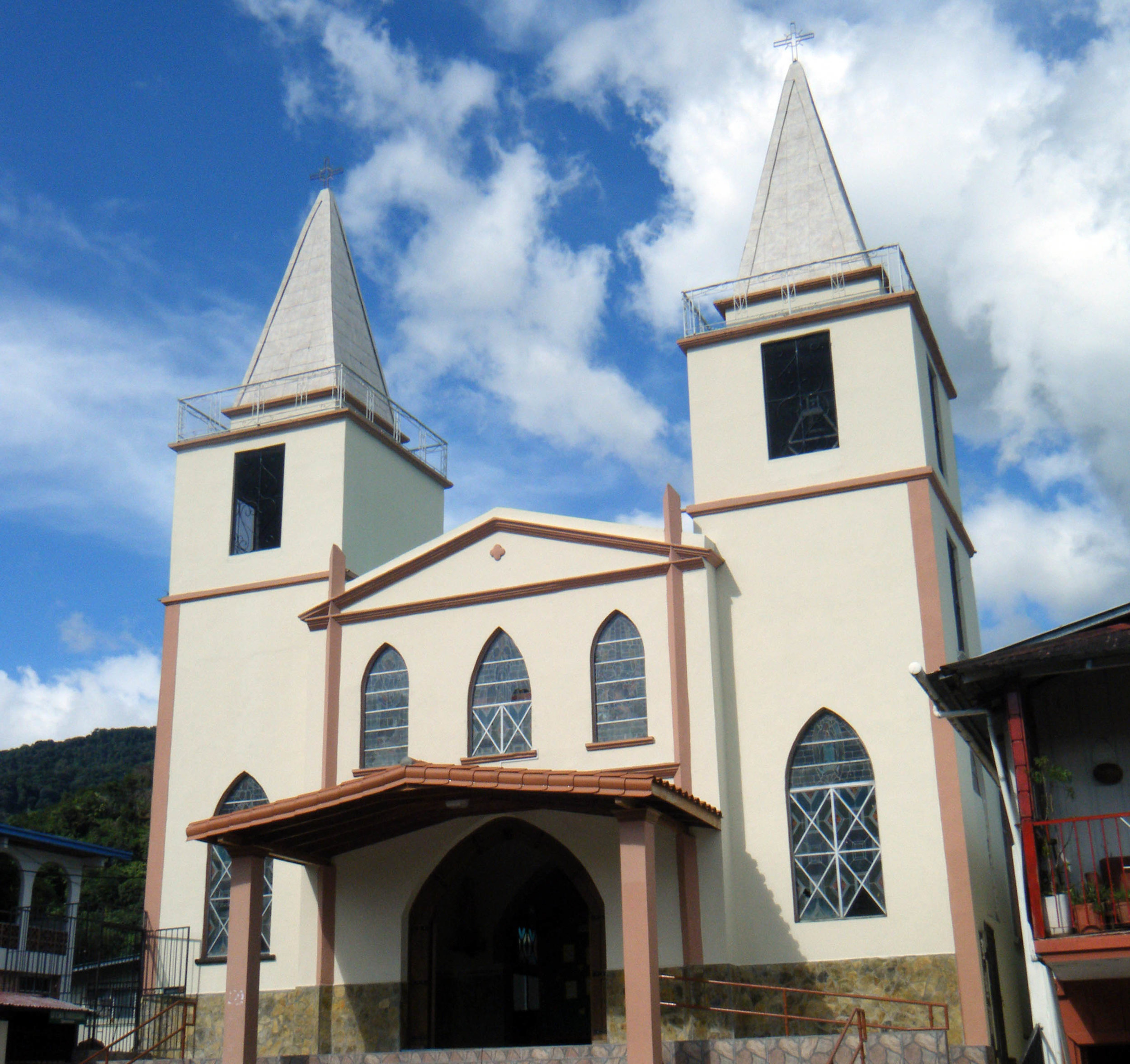 Boquete cathedral.jpg
