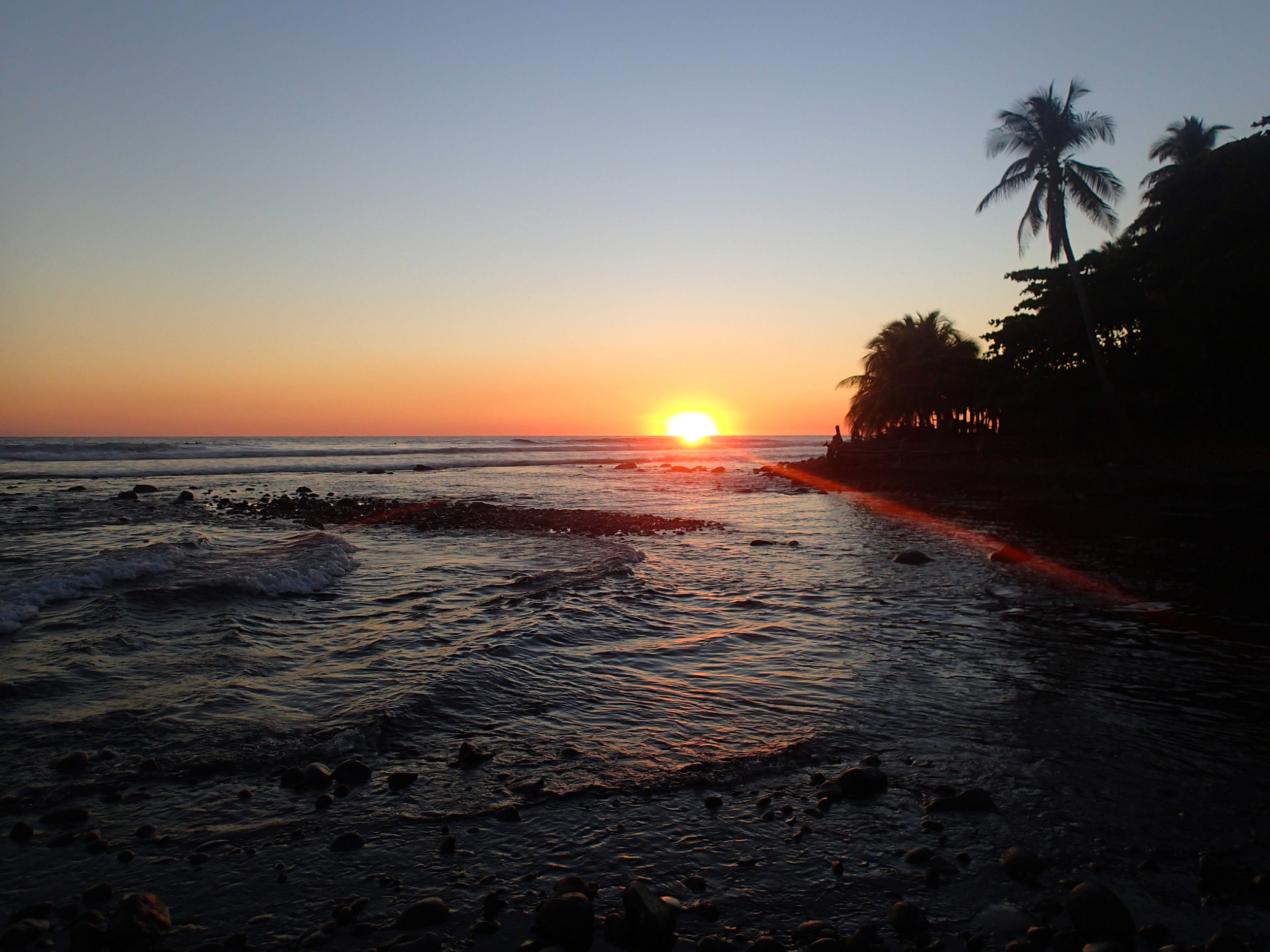 Playa El Zonte sunset.jpg