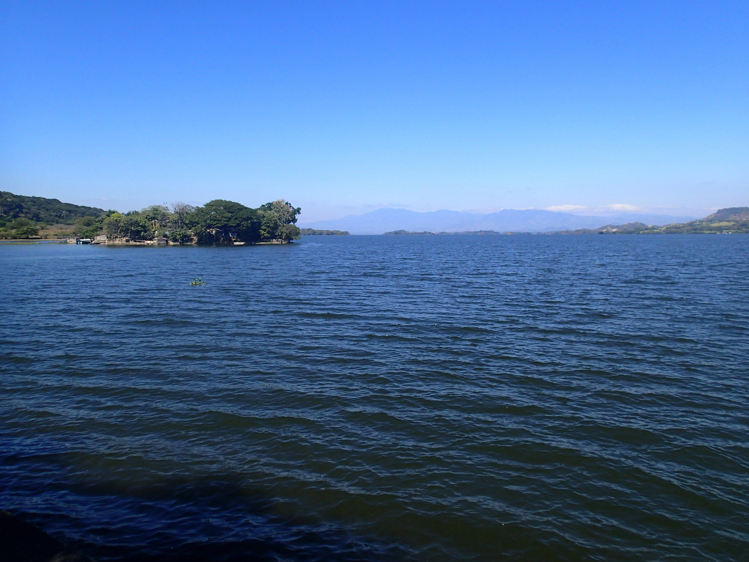 Lago de Suchitlan 12-16-14.jpg