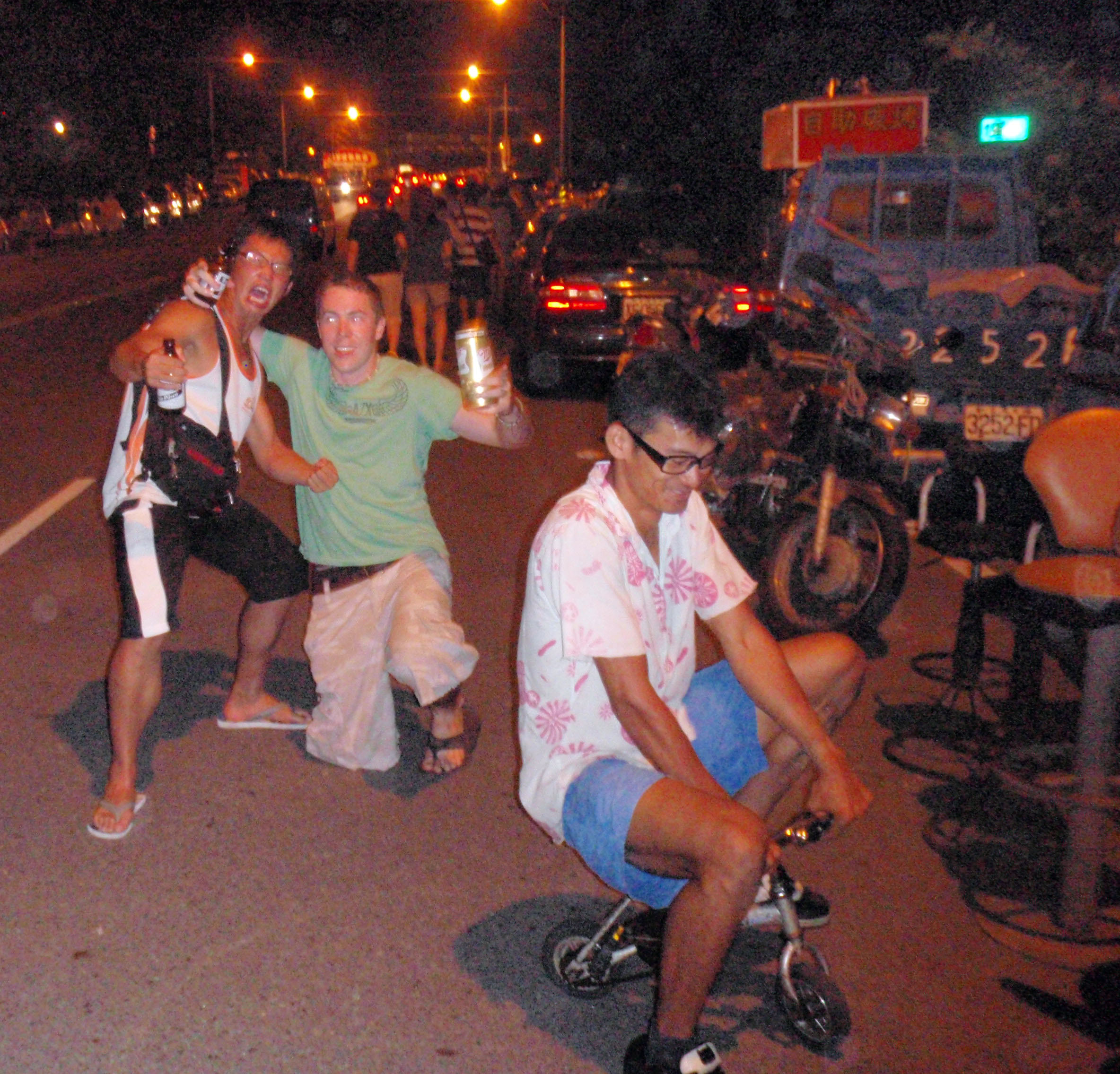 Polfat, Mark and dude on tricycle.jpg