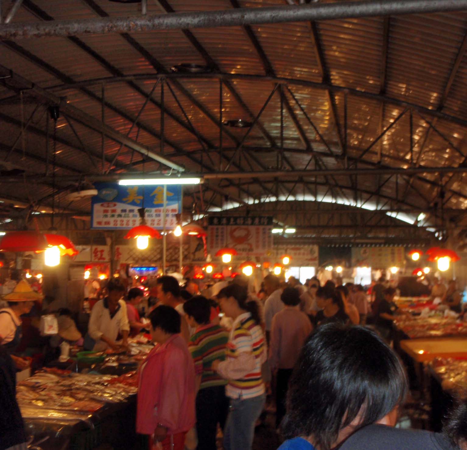 Donggang fish market!.jpg