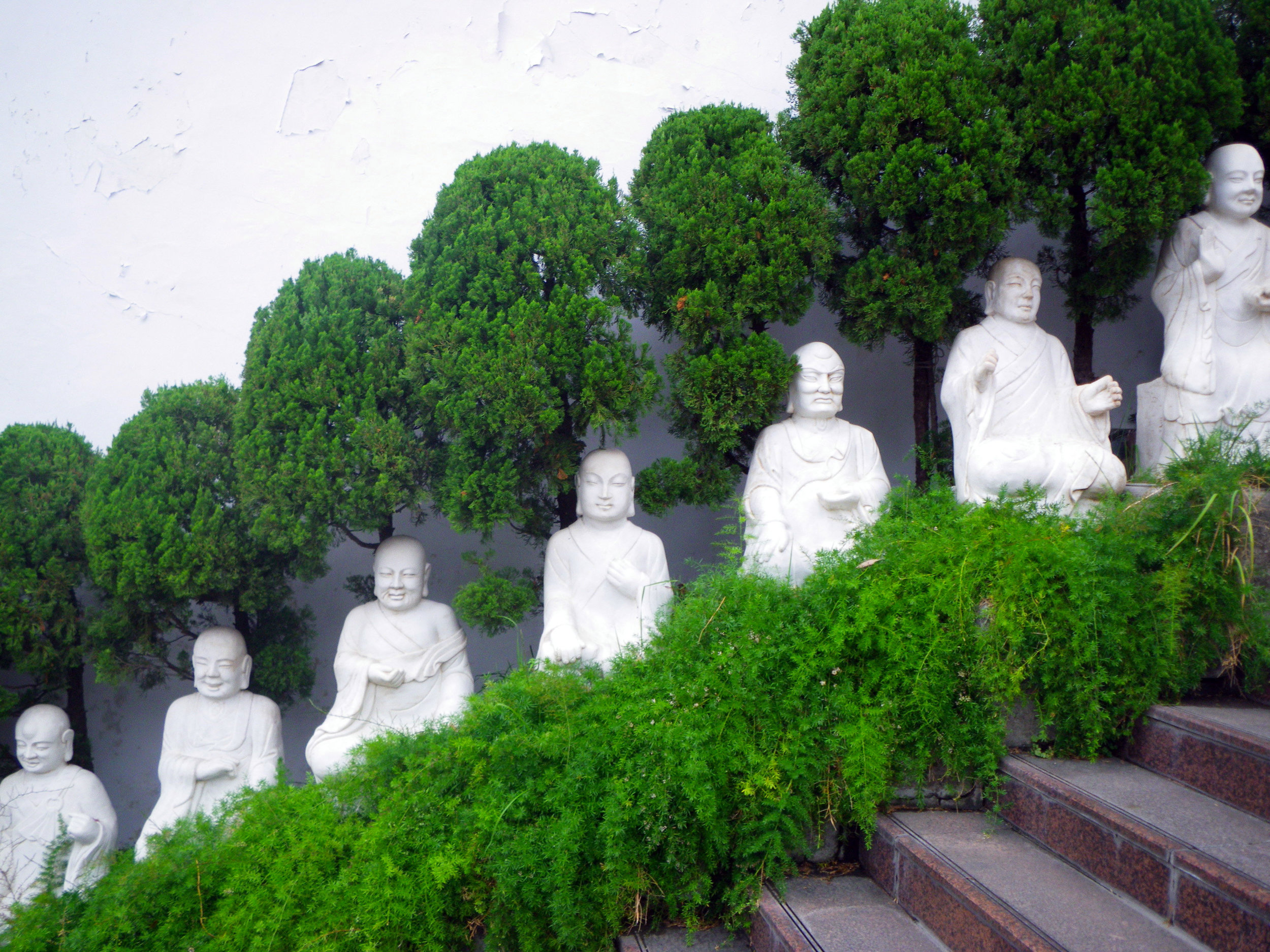 Buddha staircase.jpg
