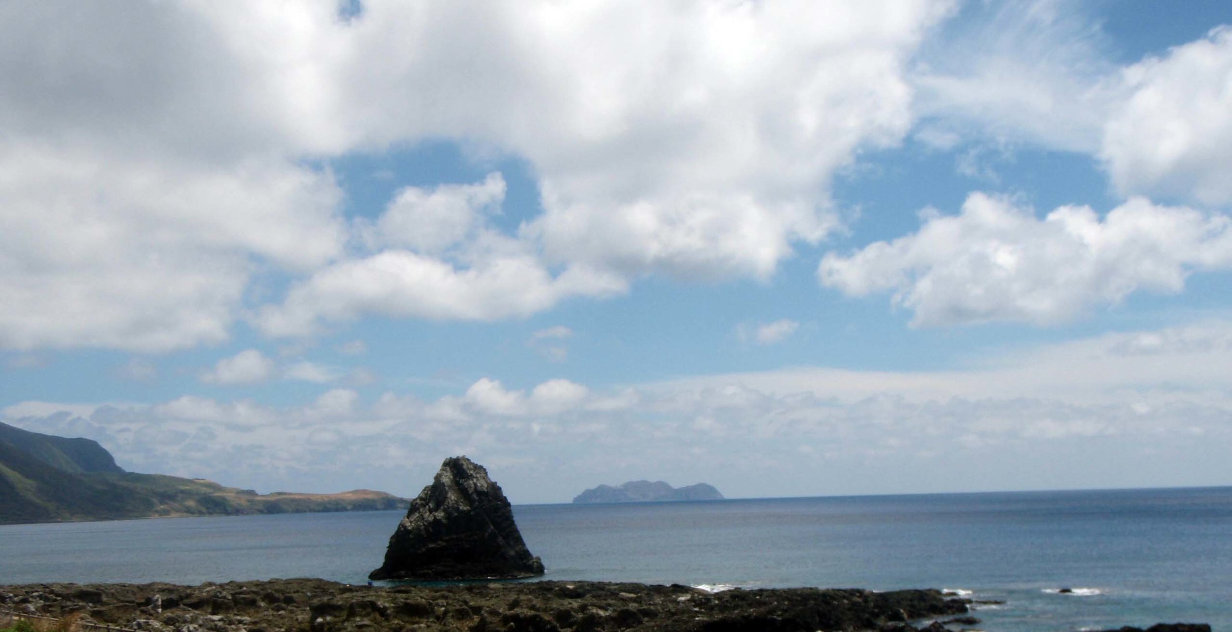 little Lanyu in the distance.jpg