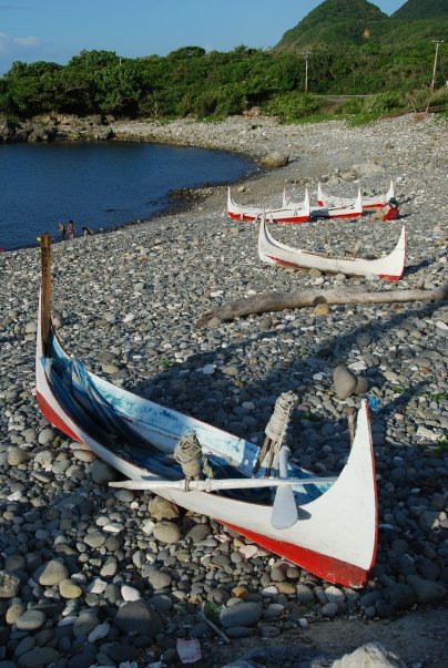 traditional canoes.jpg