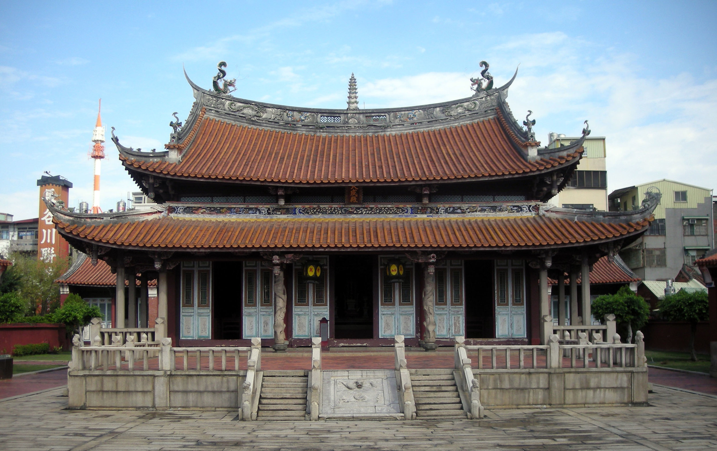 Changhua Confucious temple.jpg