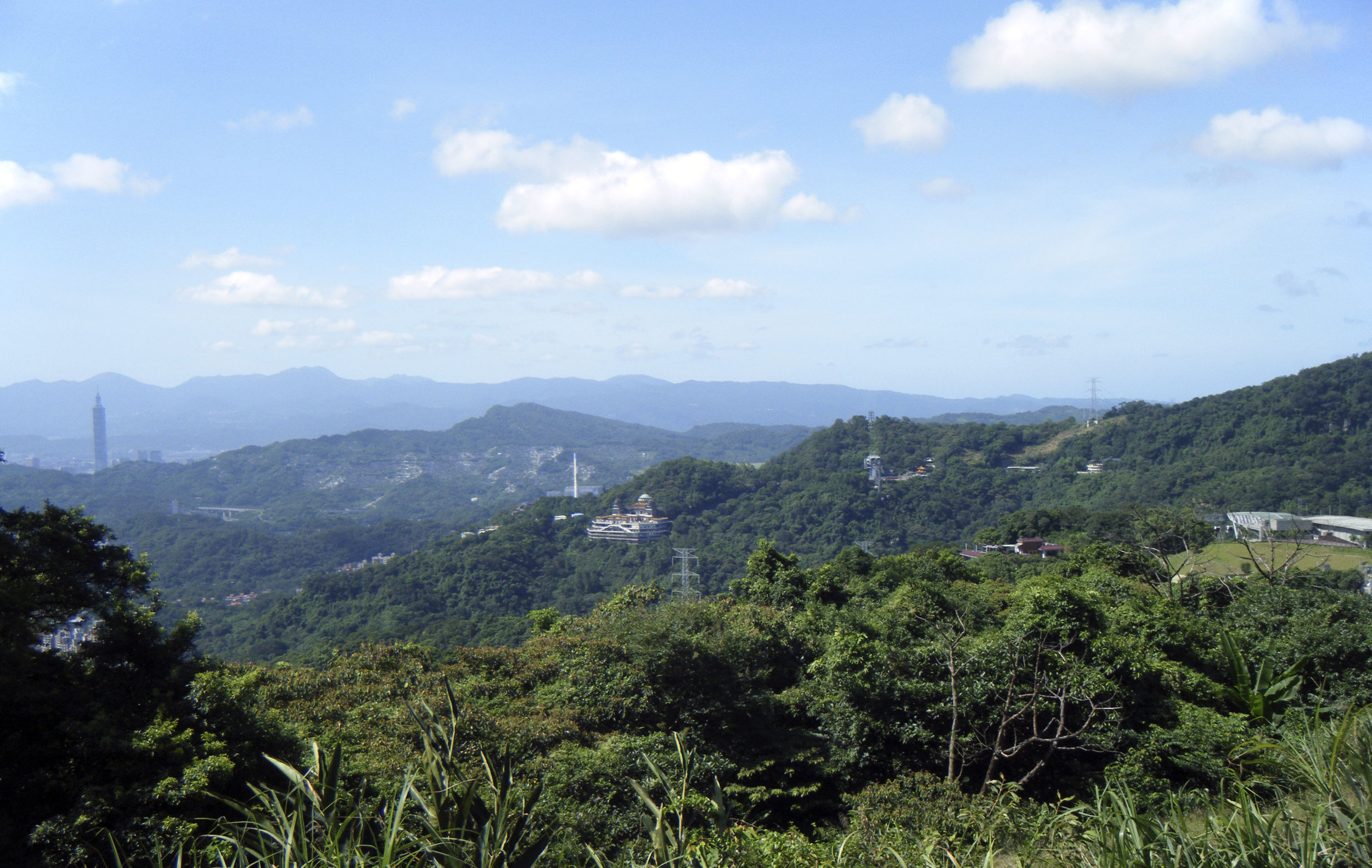 Taipei 101 from Maokong.jpg