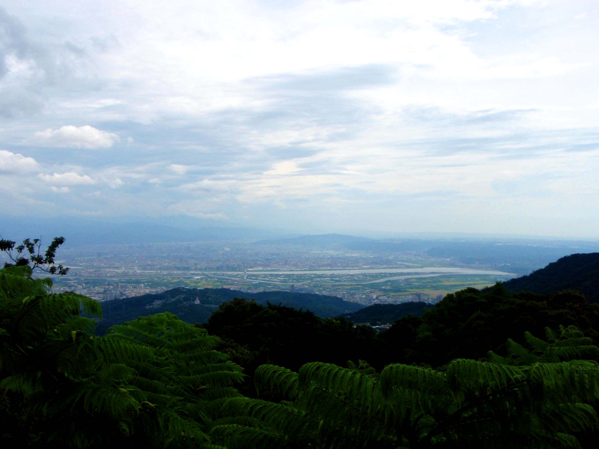 Taipei from Yangmingshan.jpg