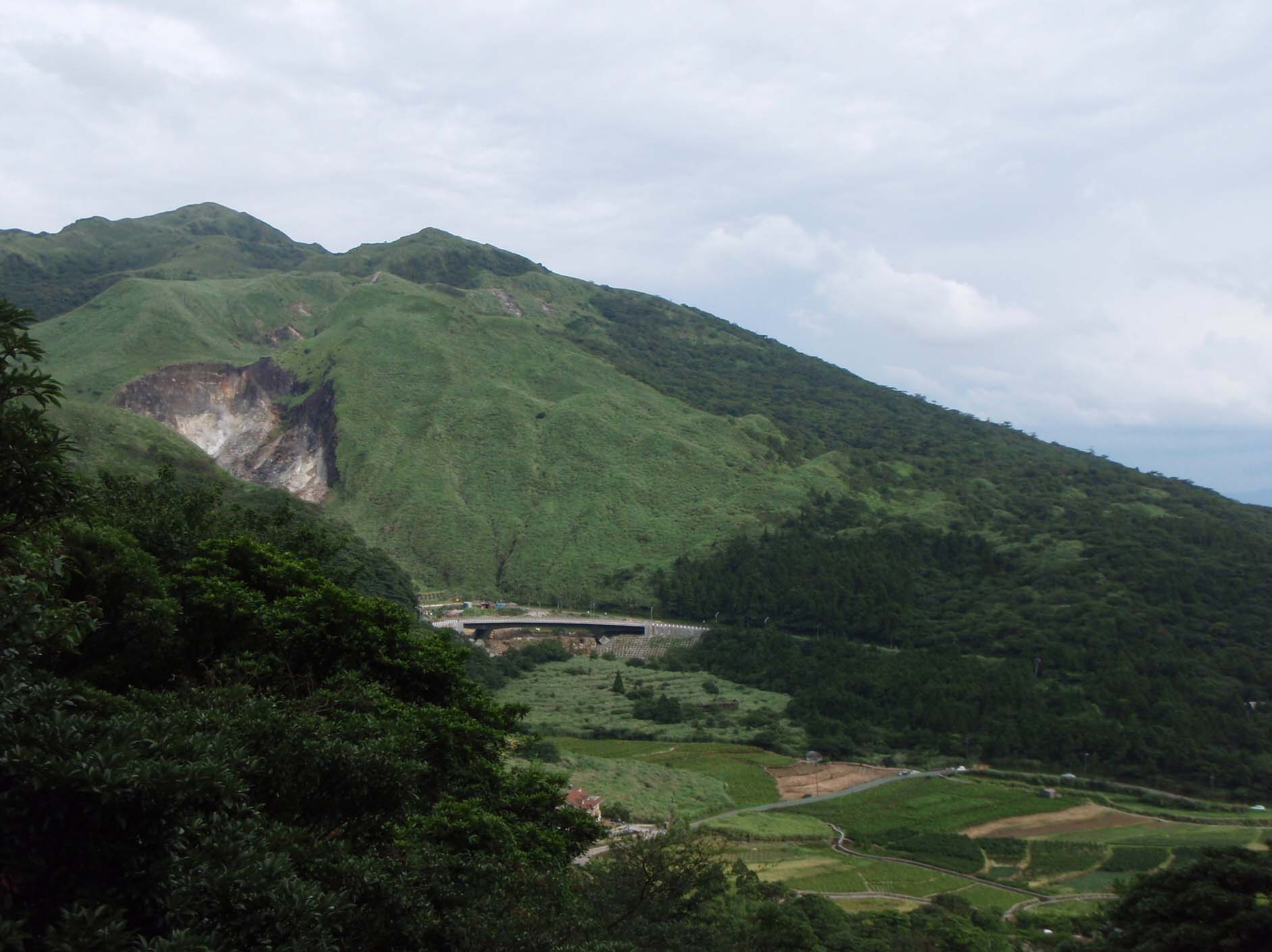 Yangmingshan NP 7-19-08.jpg