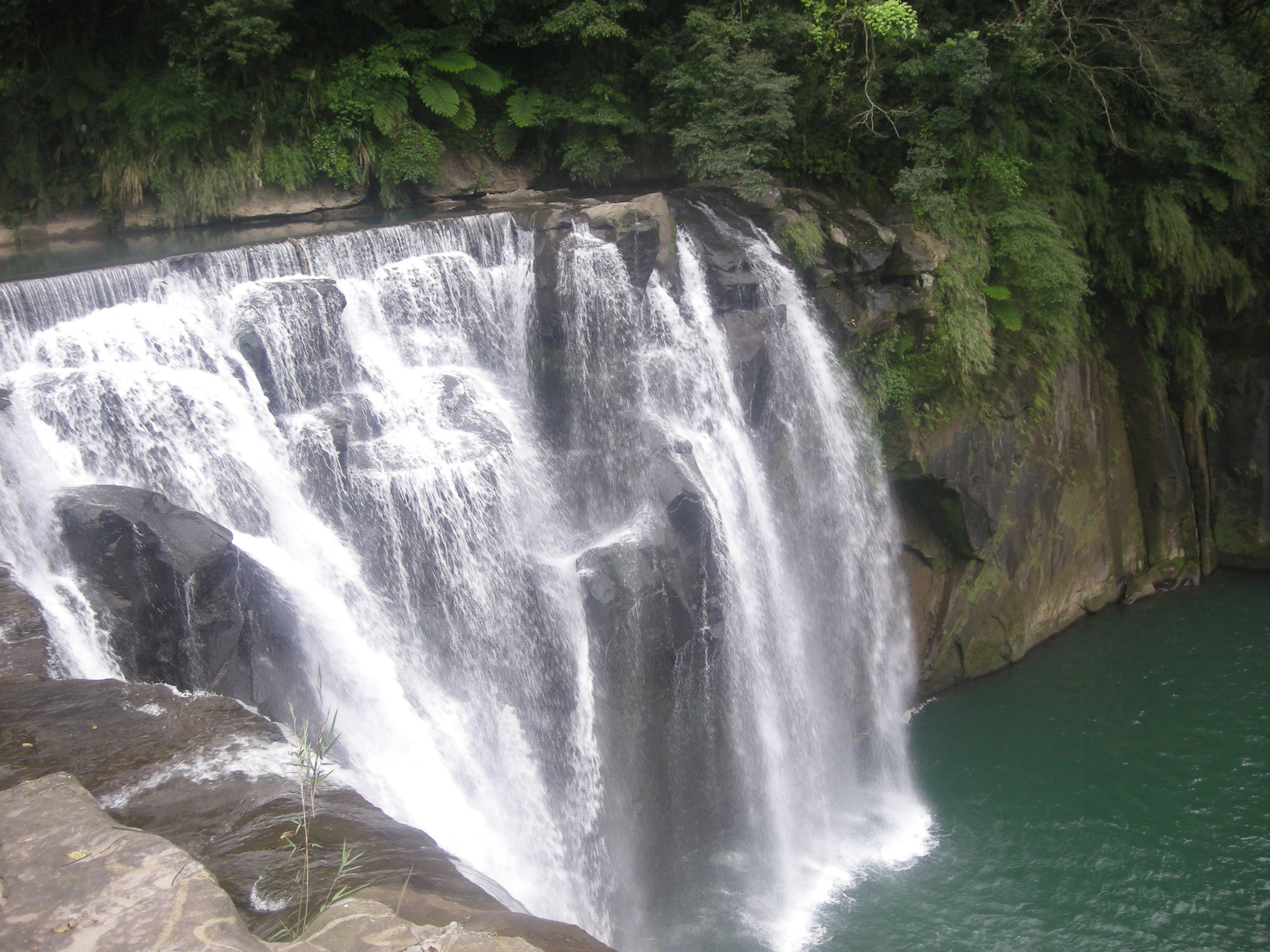 Eyeglasses waterfall 3.jpg