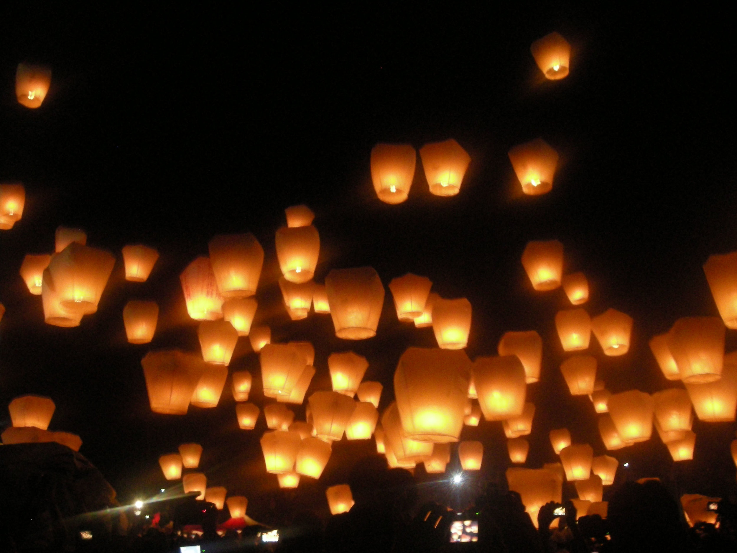 releasing the lanterns.jpg