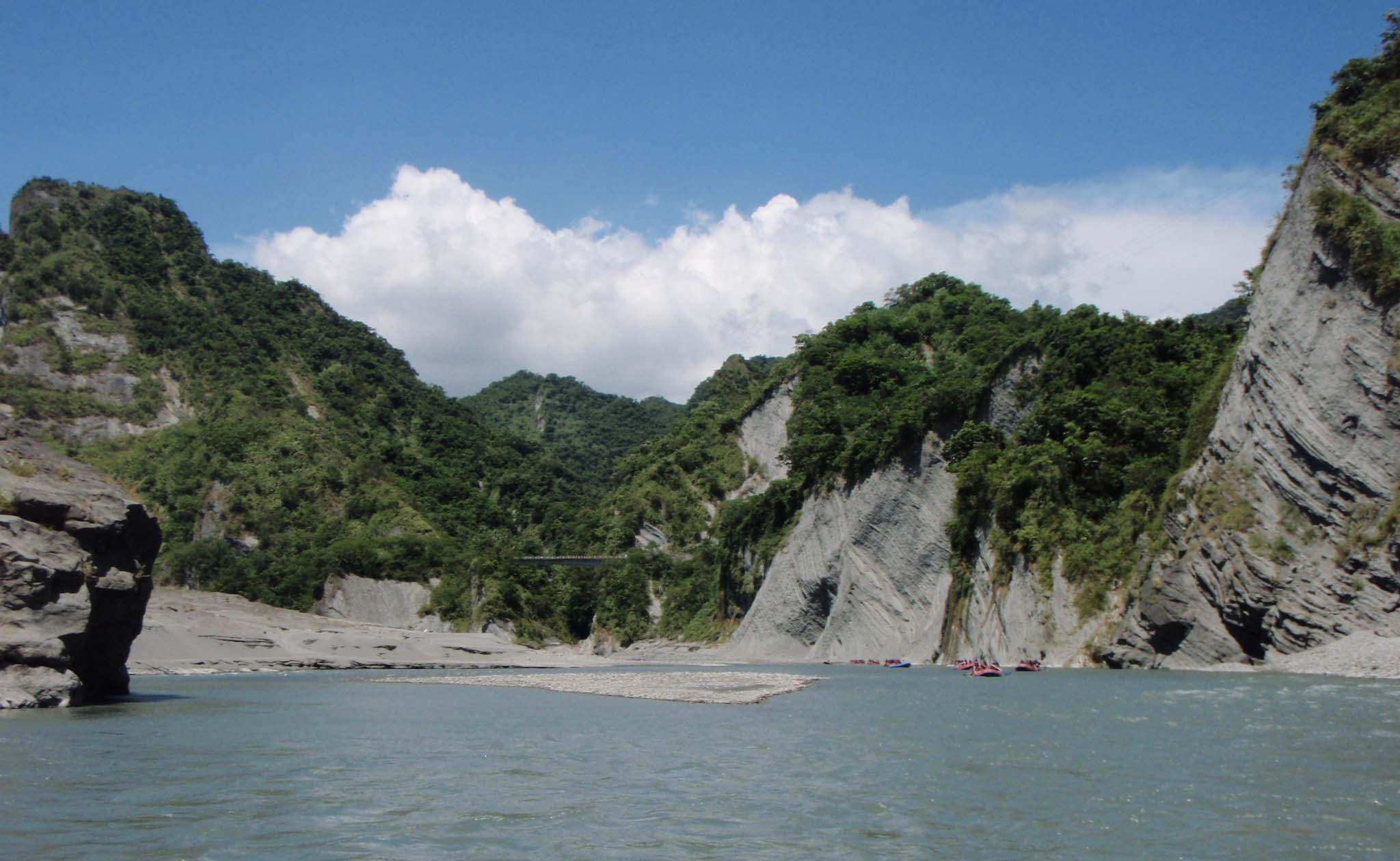 Hsiaoguluan river.jpg