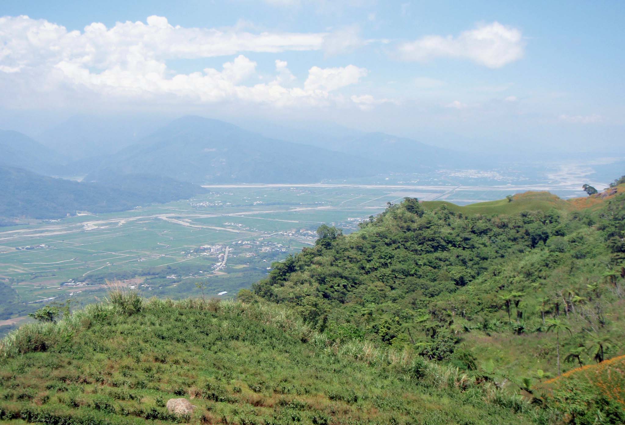 East rift valley from 60 Stone Mountain.jpg