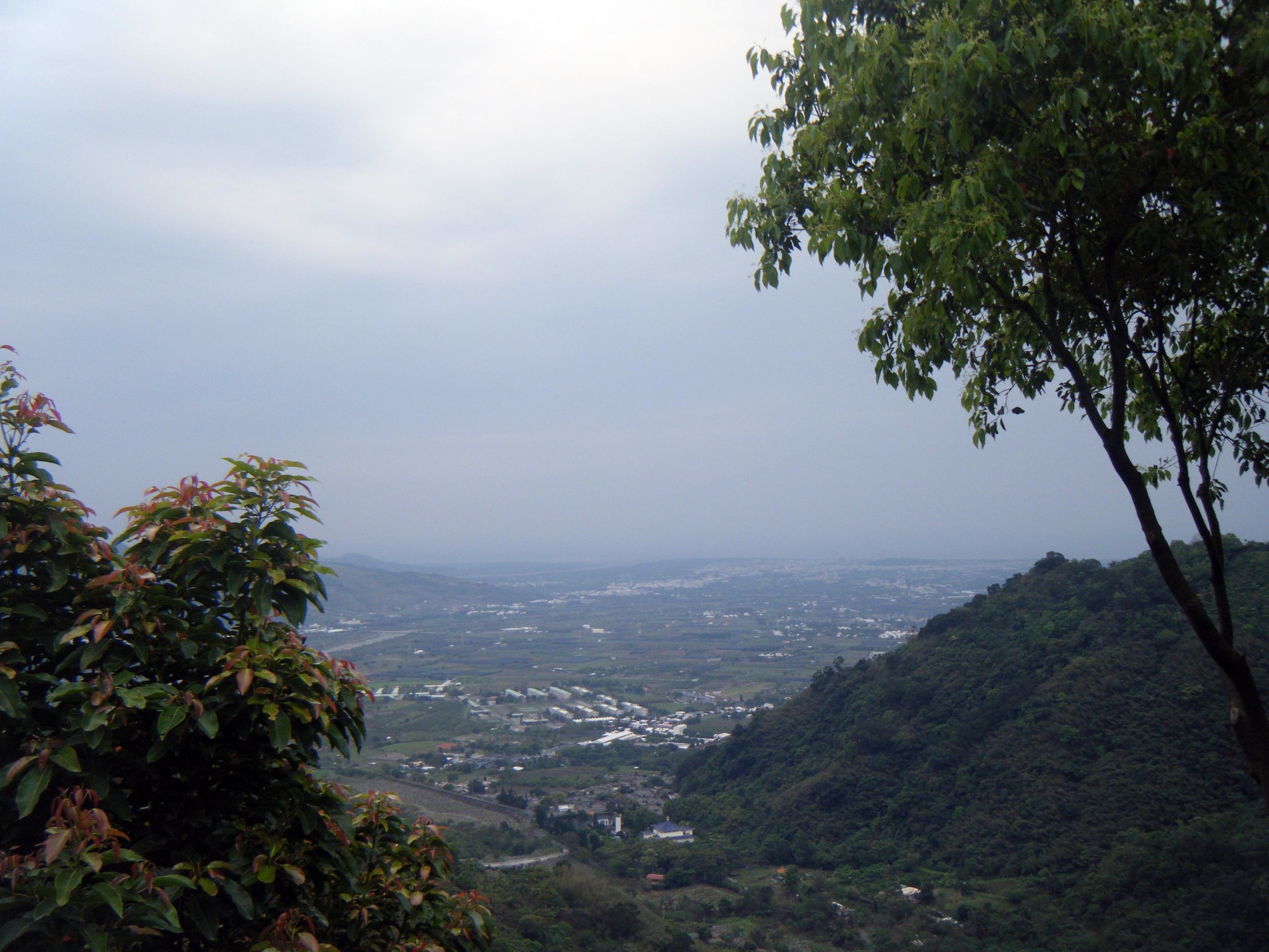 mountains overlooking Taitung.jpg