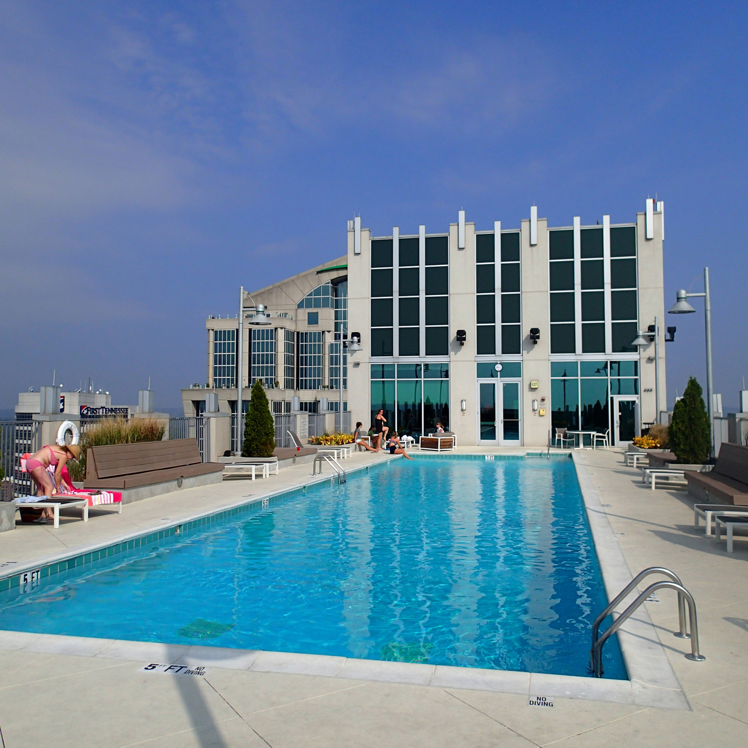 31st floor pool.jpg