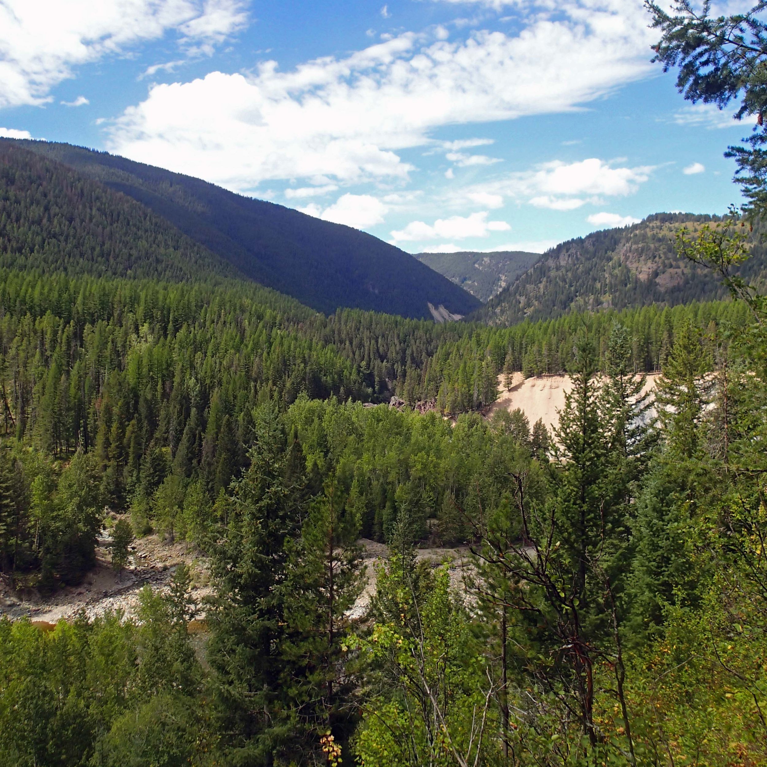 hike to Medicine Grizzly Lake.jpg