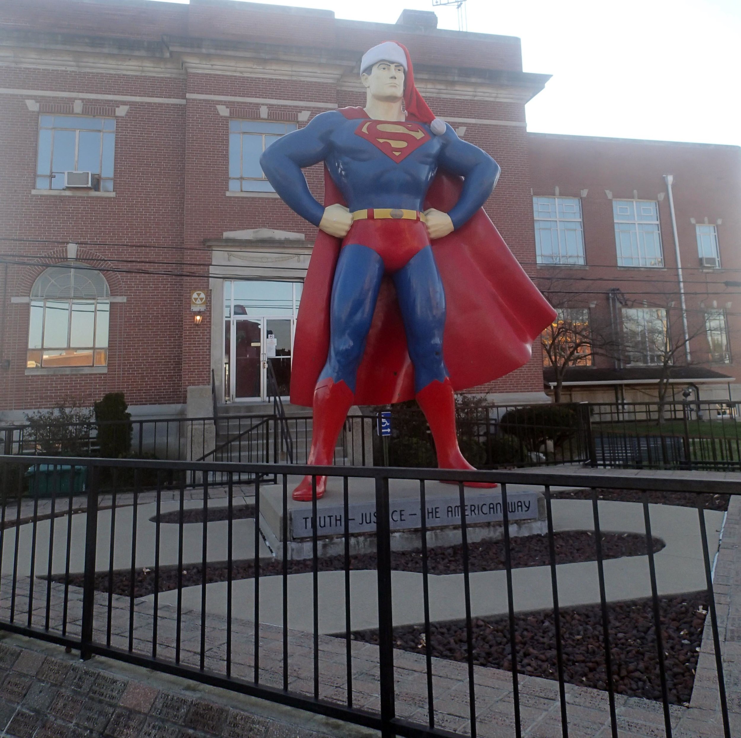 Superman in Metropolis.jpg