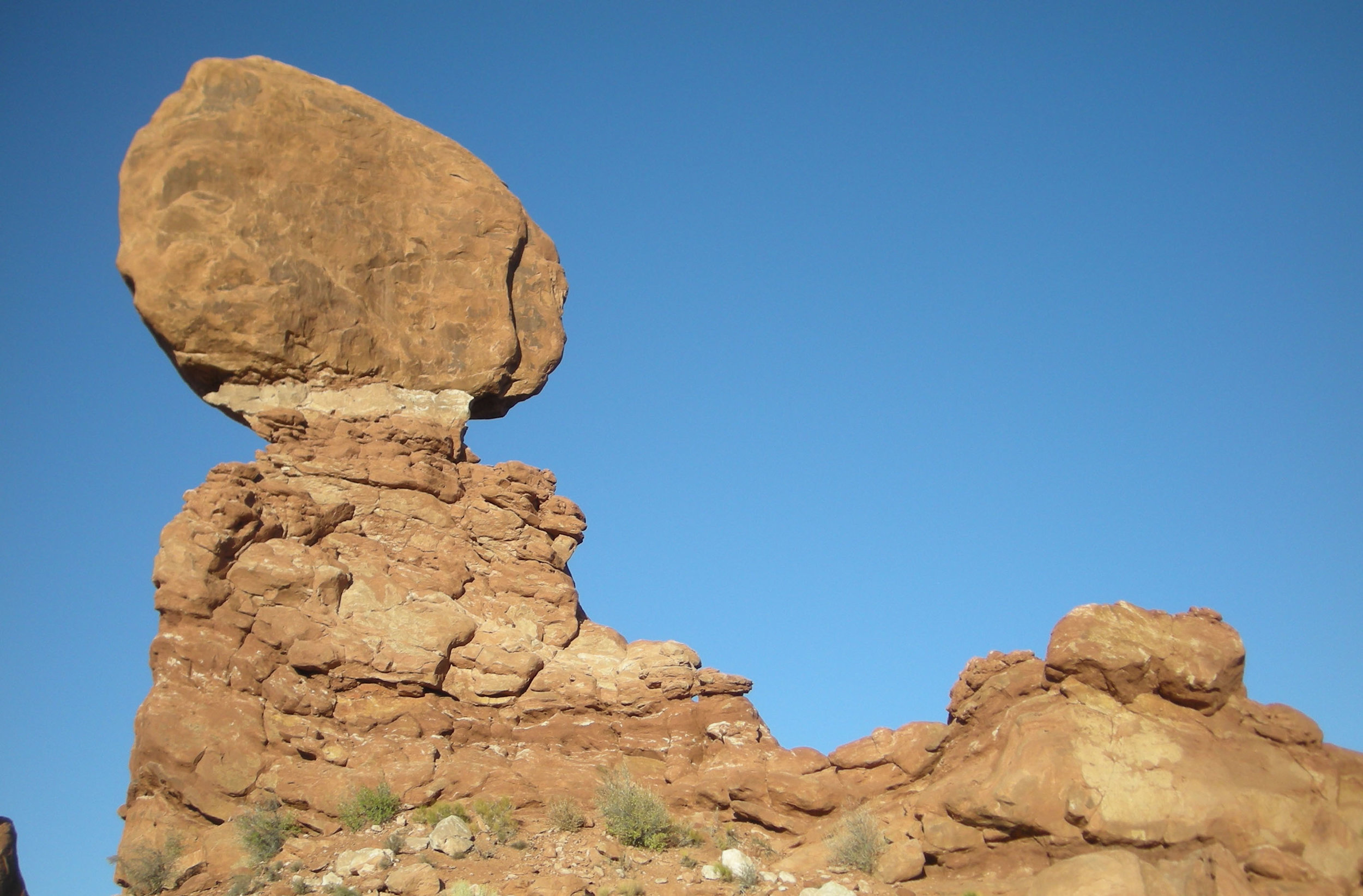 Balancing rock 2.jpg