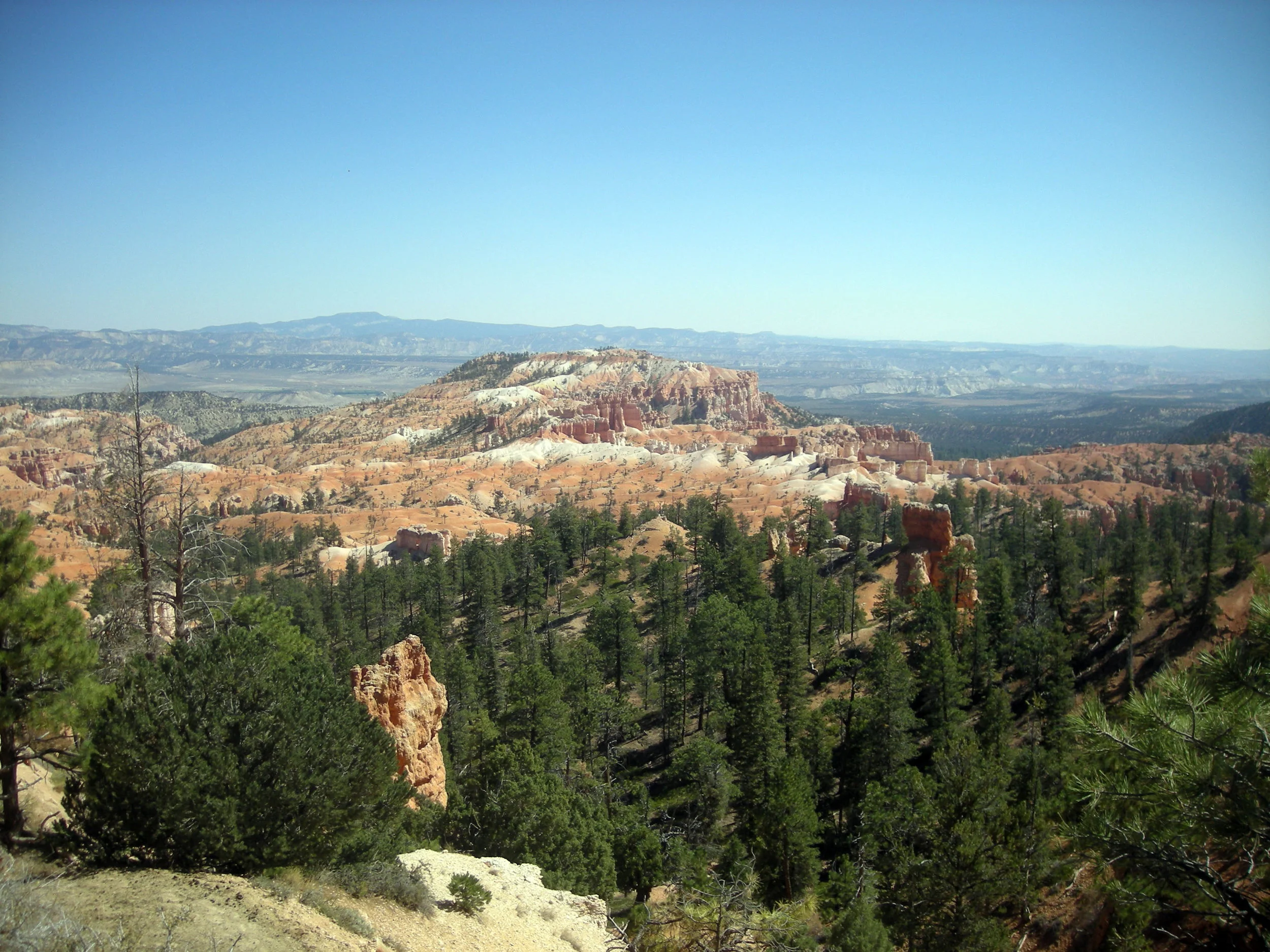 Fairyland loop hike 8 miles.jpg