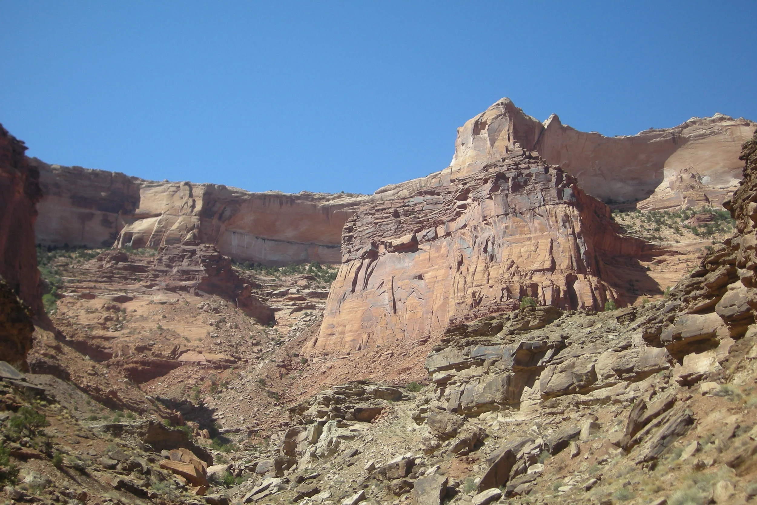 canyon descent Lathrop trail.jpg