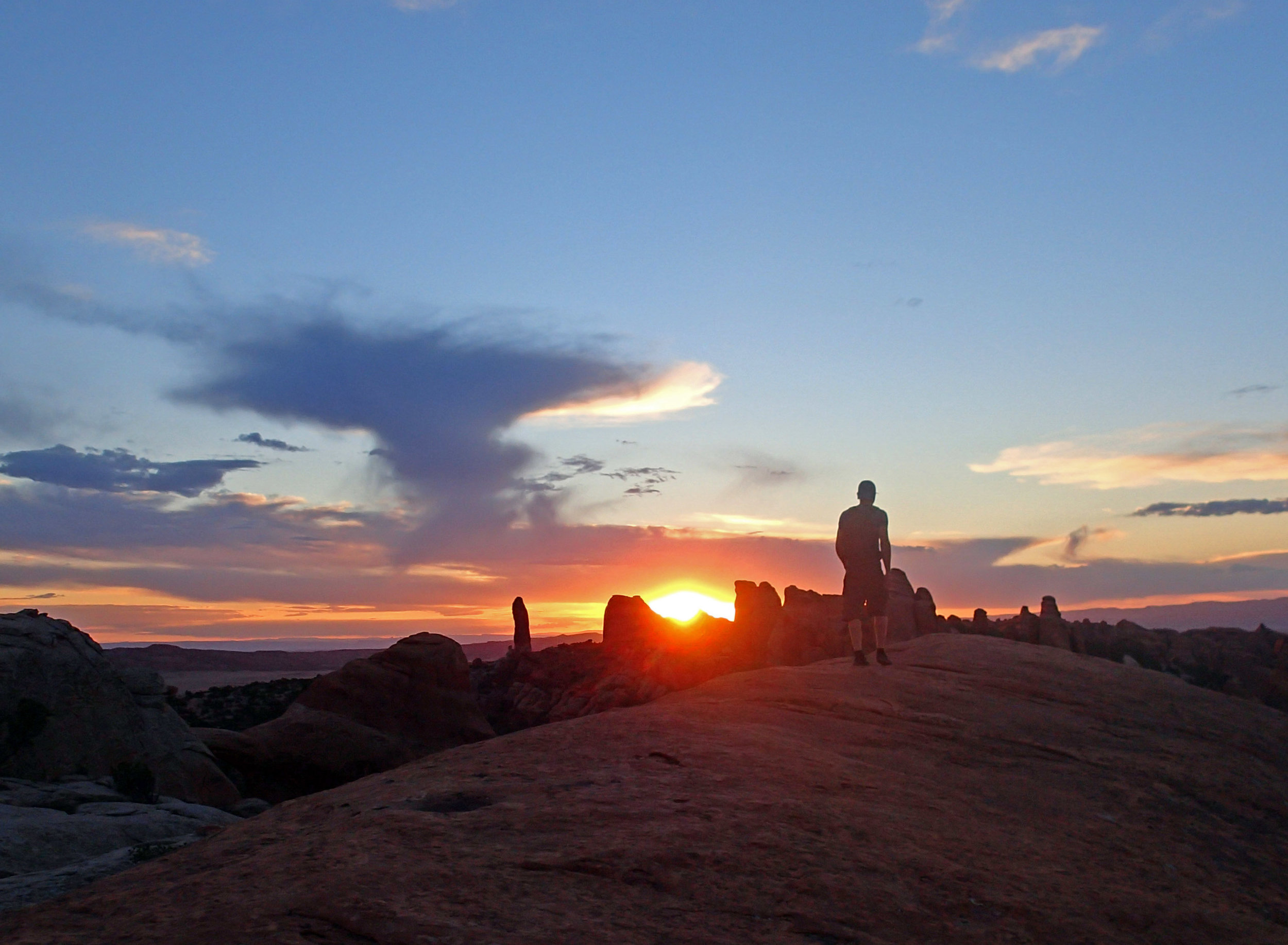 Arches sunset.jpg