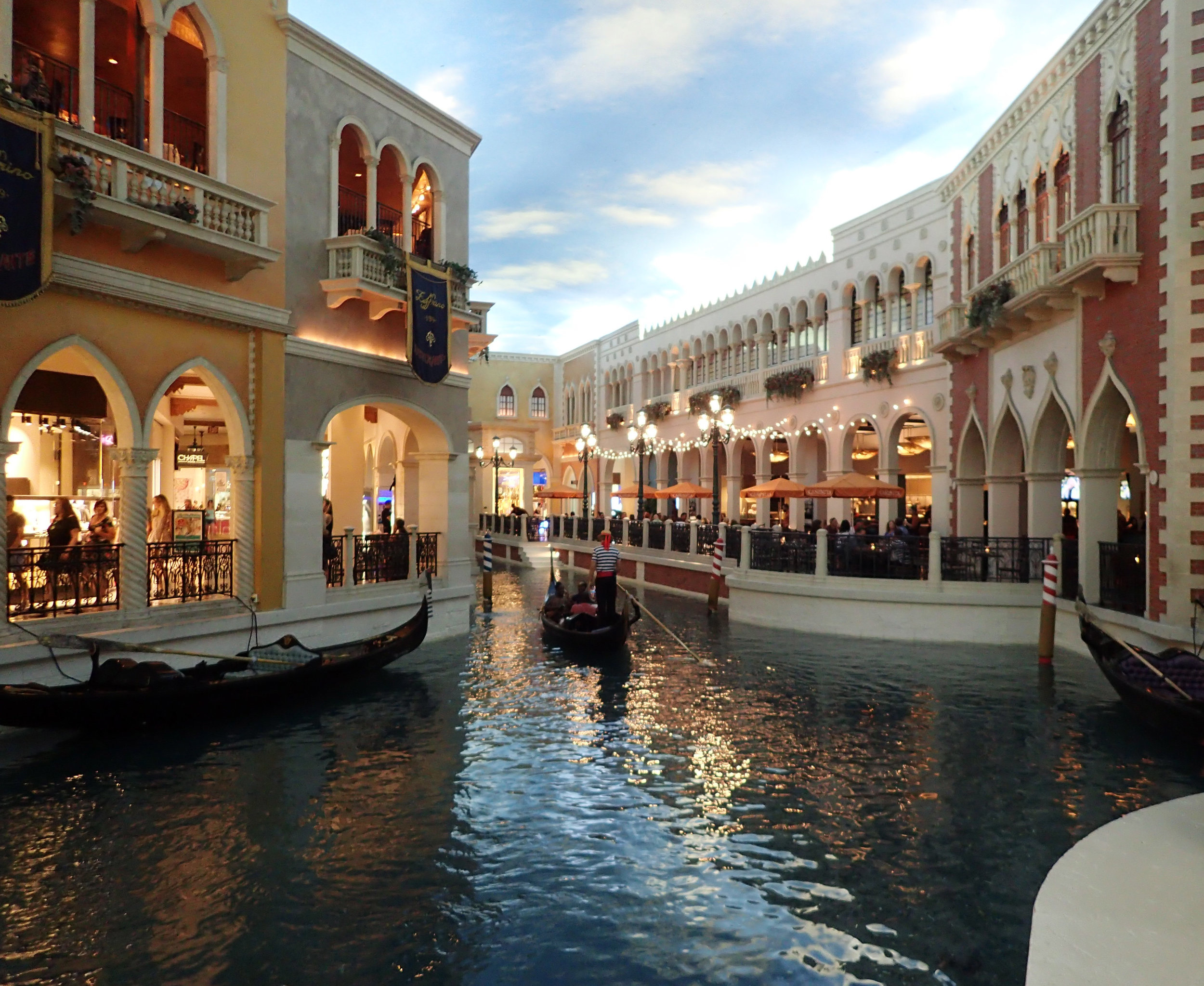 gondolas in the Venetian.jpg